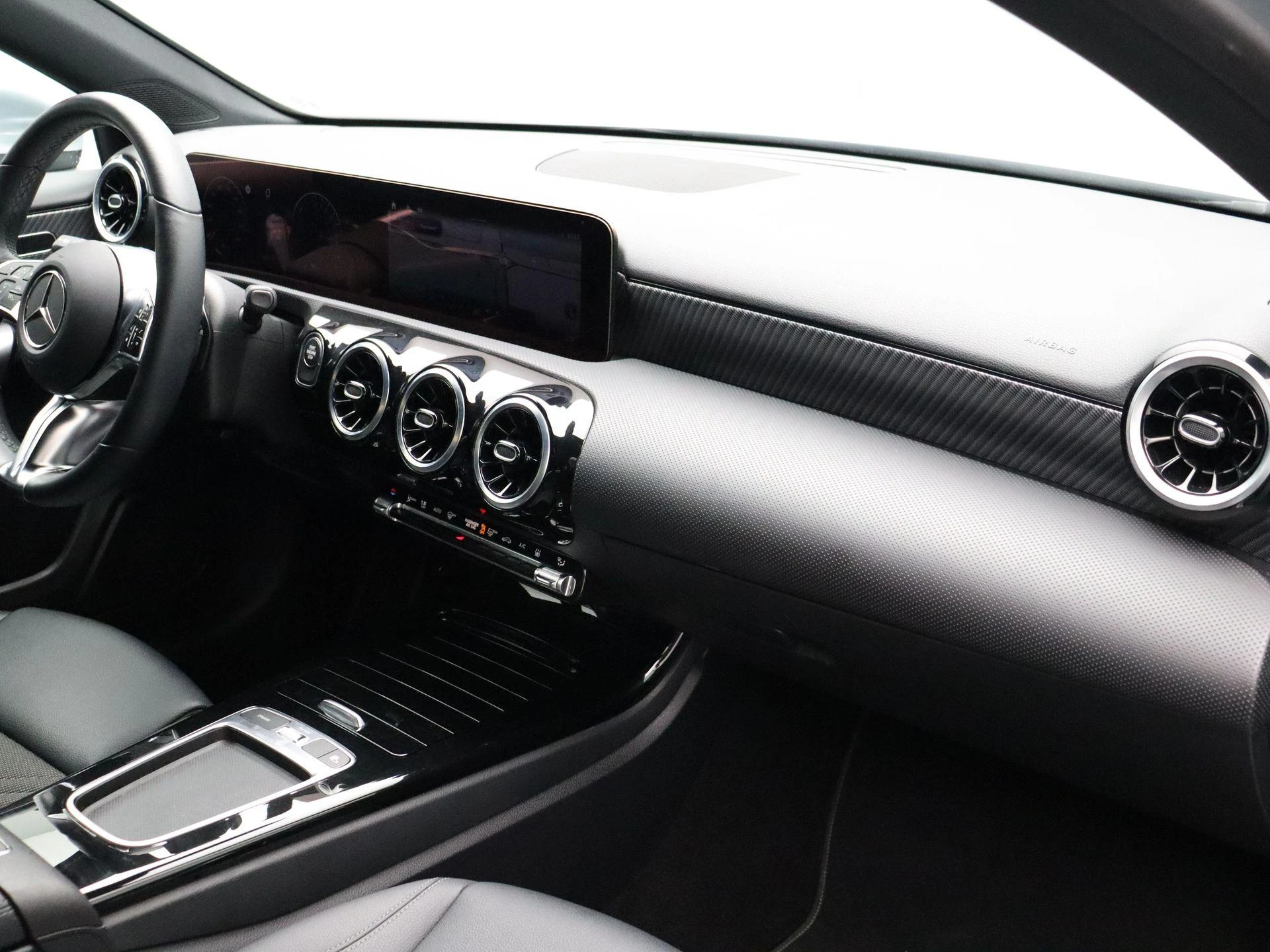 Mercedes-Benz-Classe A-image-25