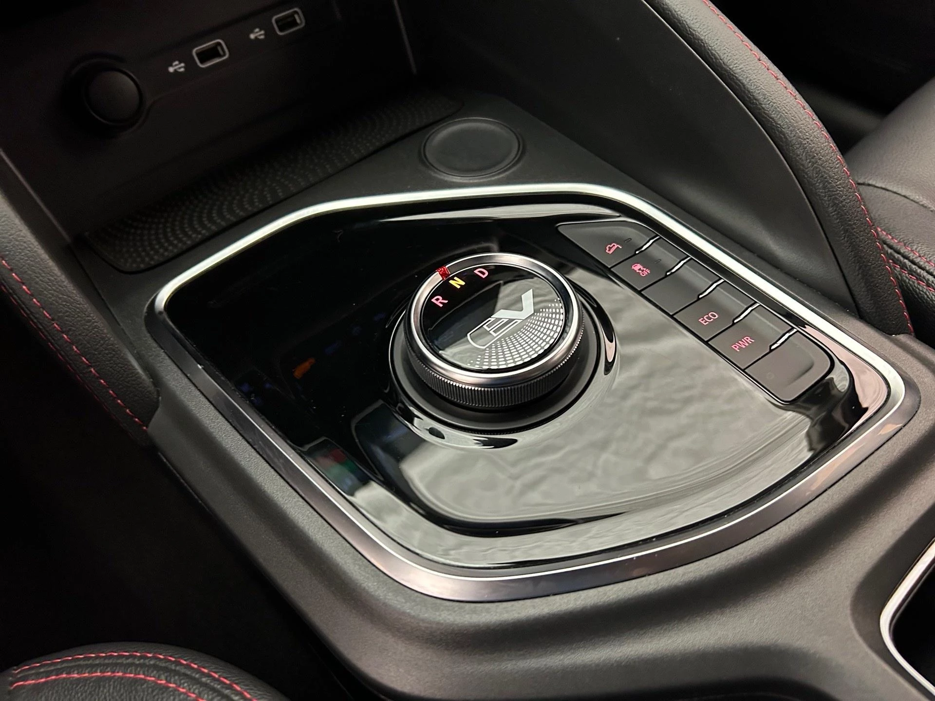 Maxus-T90 EV-image-7