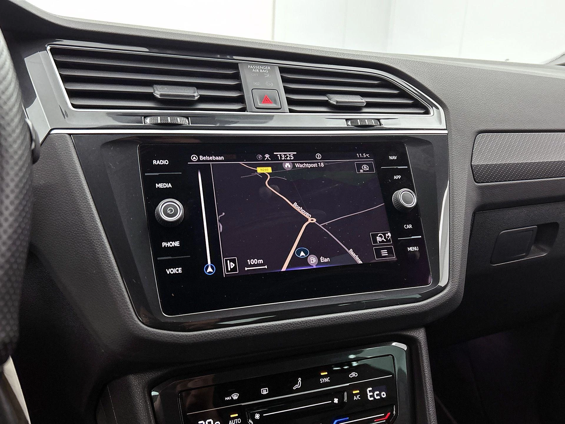 Volkswagen-Tiguan-image-31