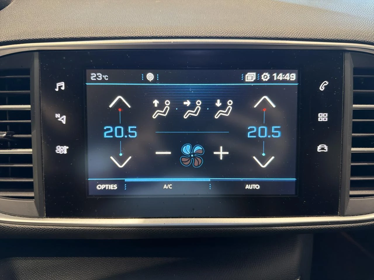 Peugeot-308-image-17