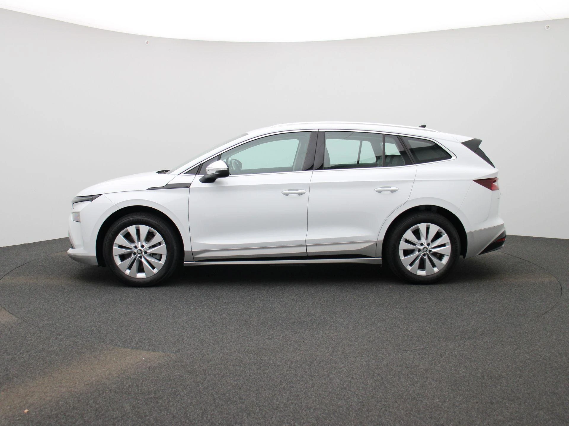 Škoda-Enyaq iV-image-3