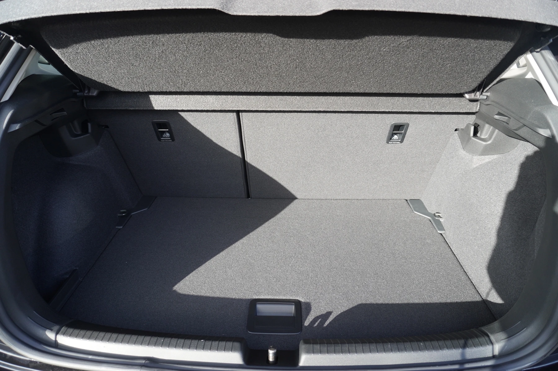 Volkswagen-Polo-image-11