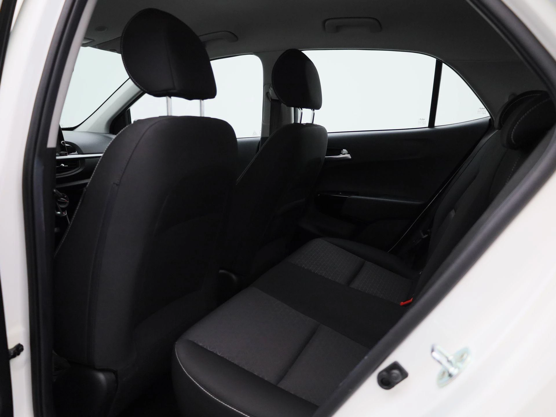 Kia-Picanto-image-10