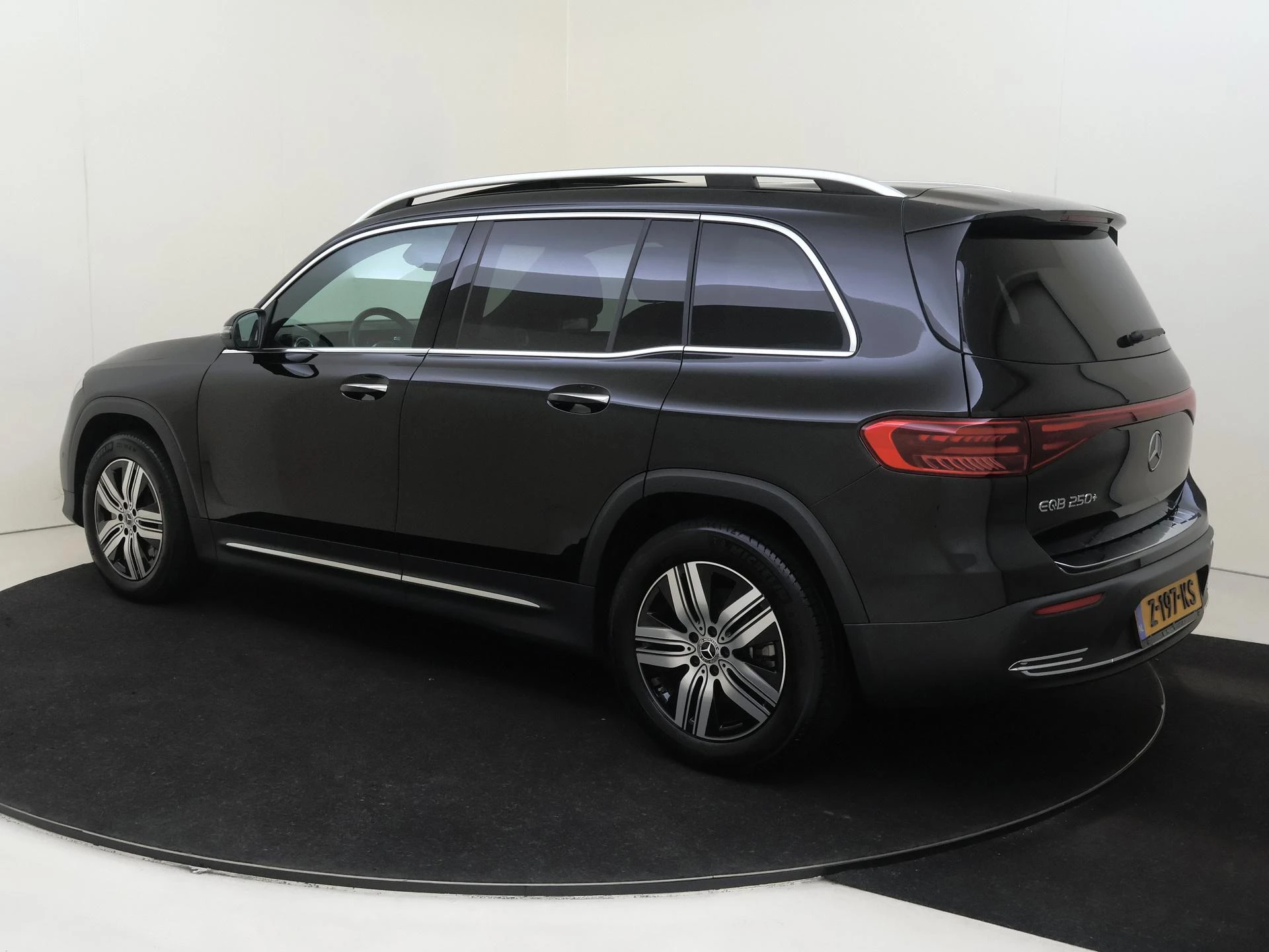 Mercedes-Benz EQB 250+ Luxury Line 71 kWh