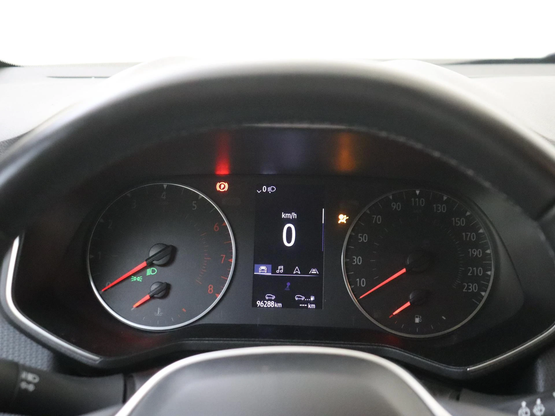 Renault-Clio-image-10