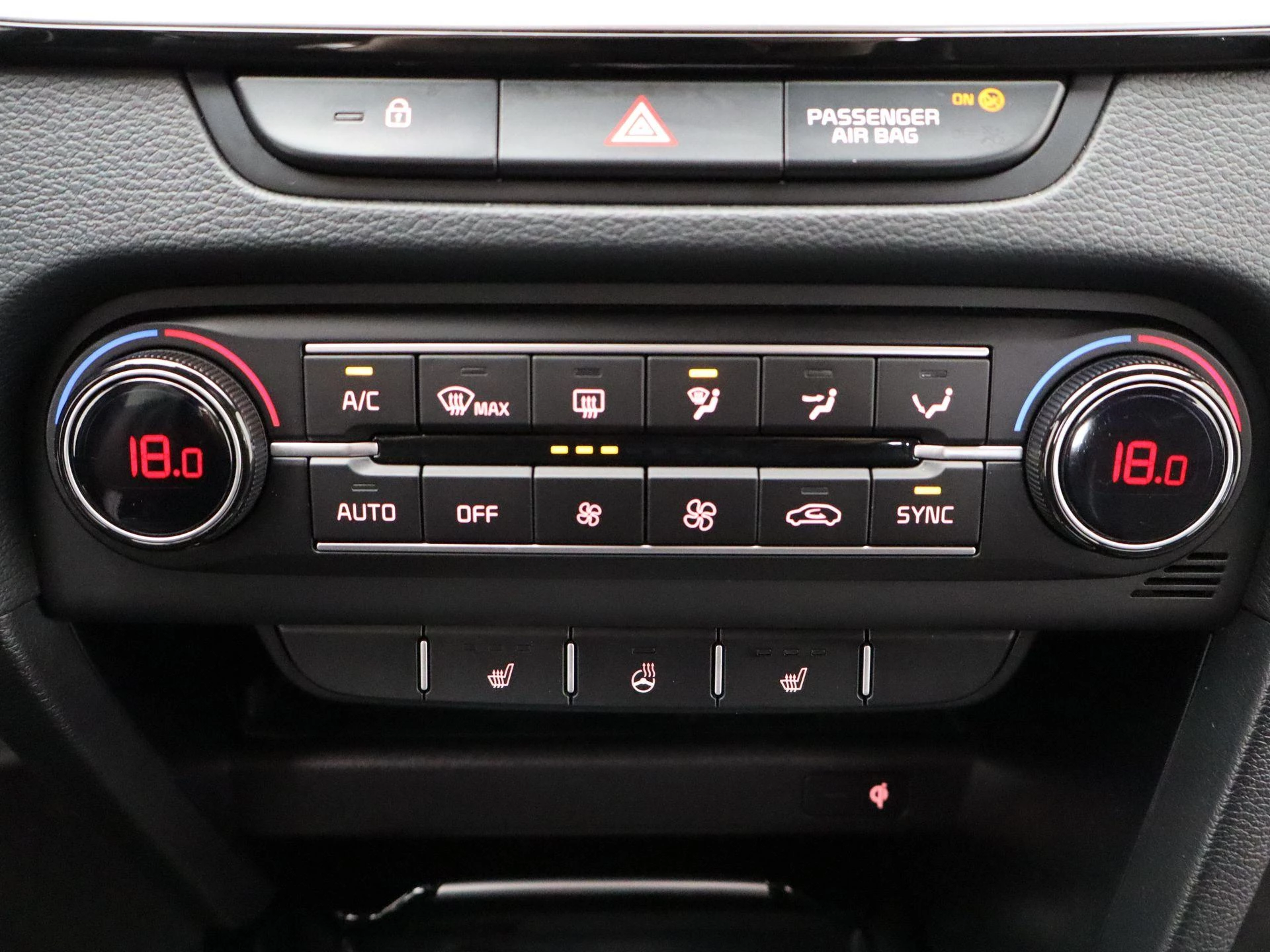 Kia-Ceed Sportswagon-image-16