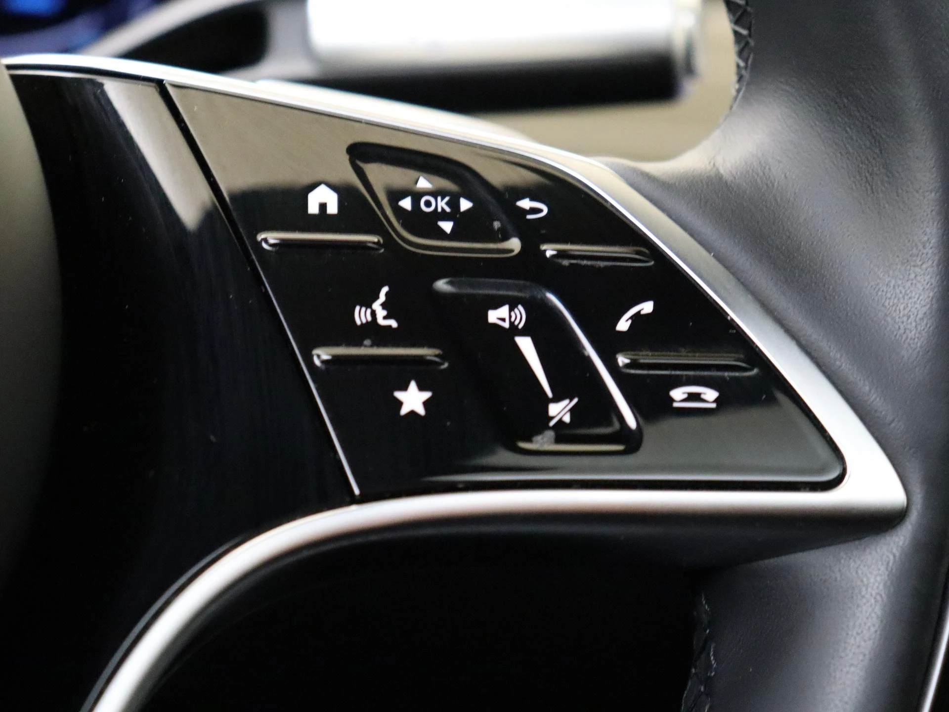 Mercedes-Benz-S-Klasse-image-13