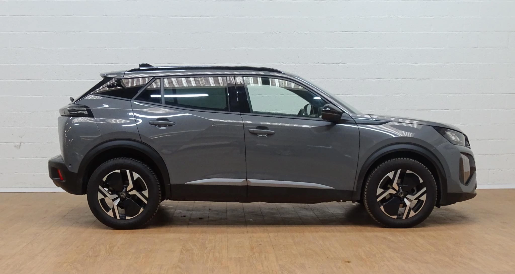 Peugeot 2008 1.2 HYBRID 145 e-DSC6 Allure