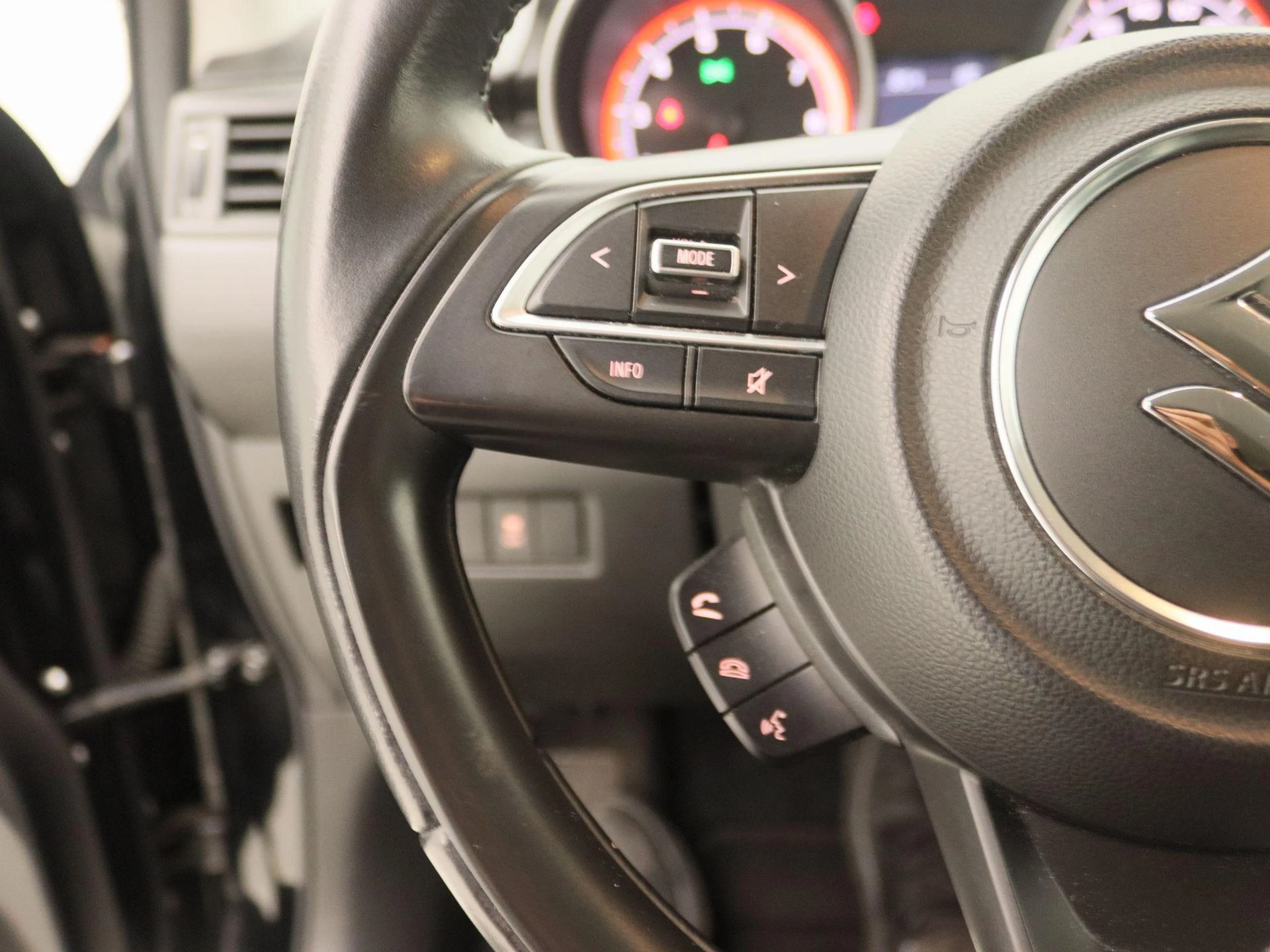 Suzuki-Swift-image-18