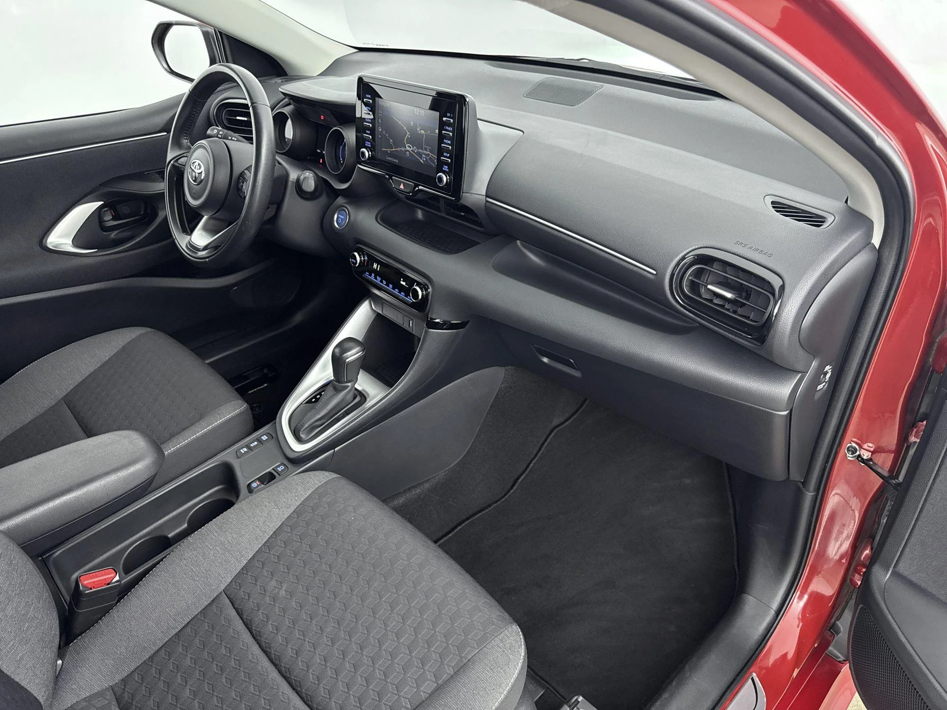 Toyota-Yaris-image-17