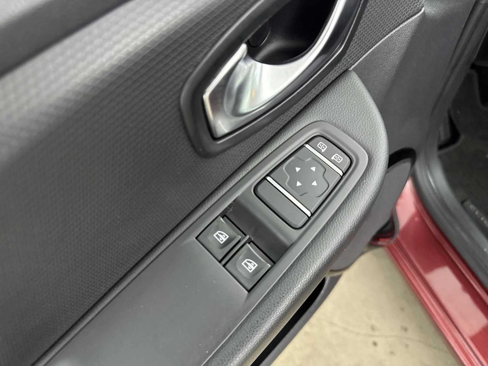 Renault-Clio-image-19
