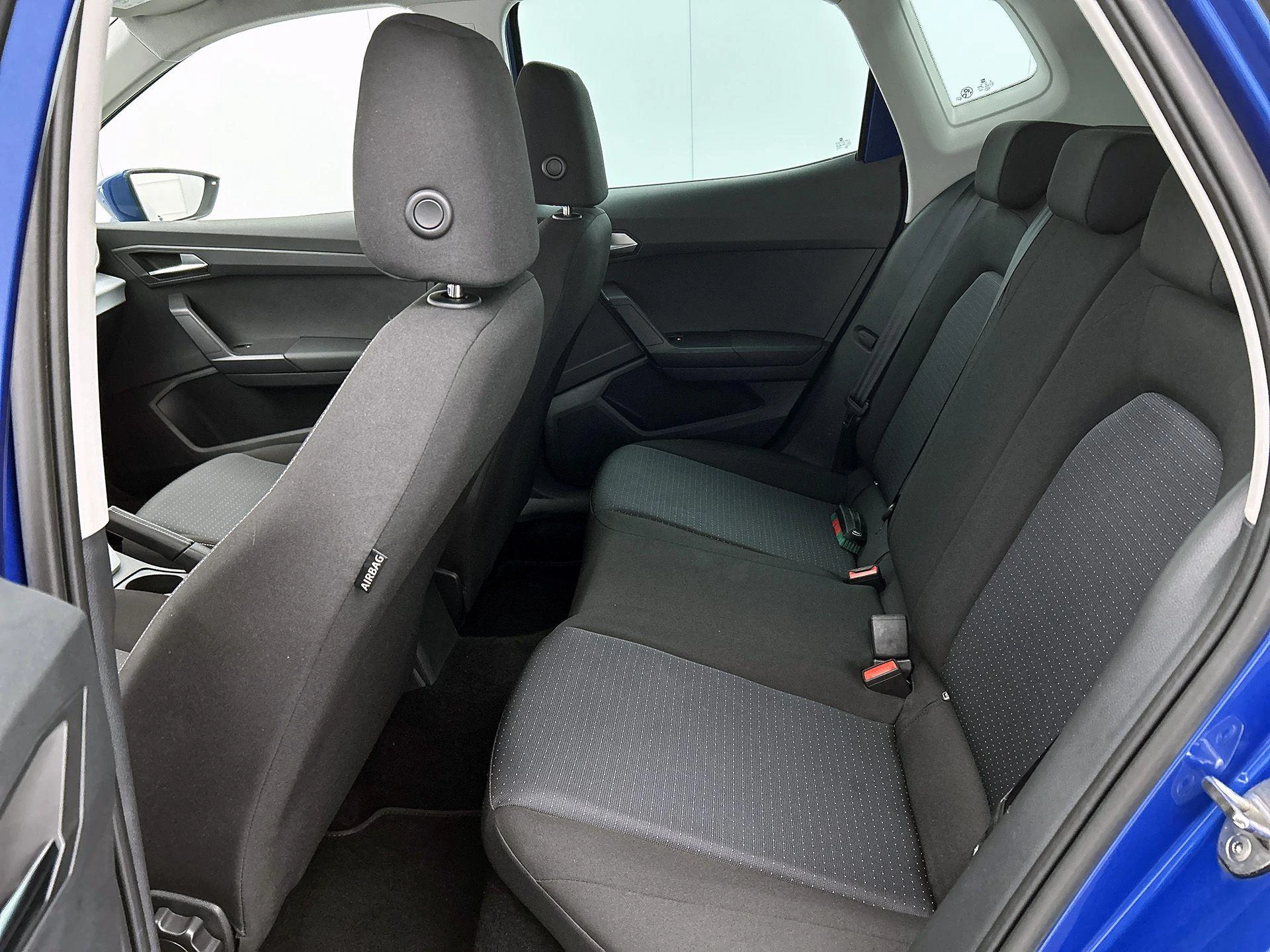 SEAT-Arona-image-25