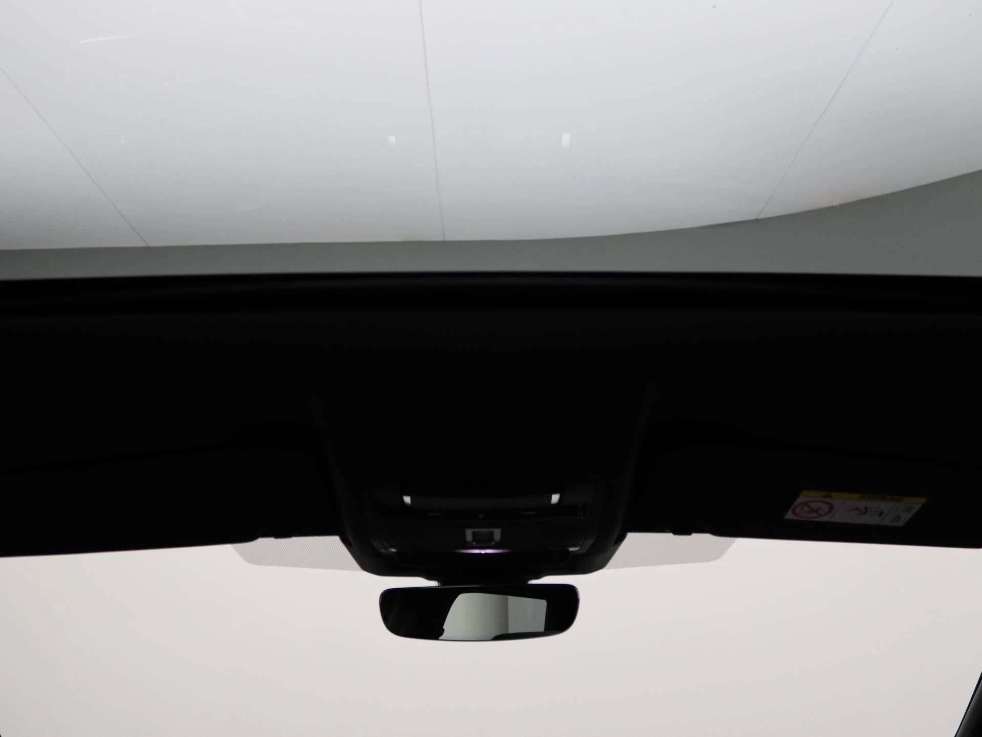 Land Rover-Discovery Sport-image-31