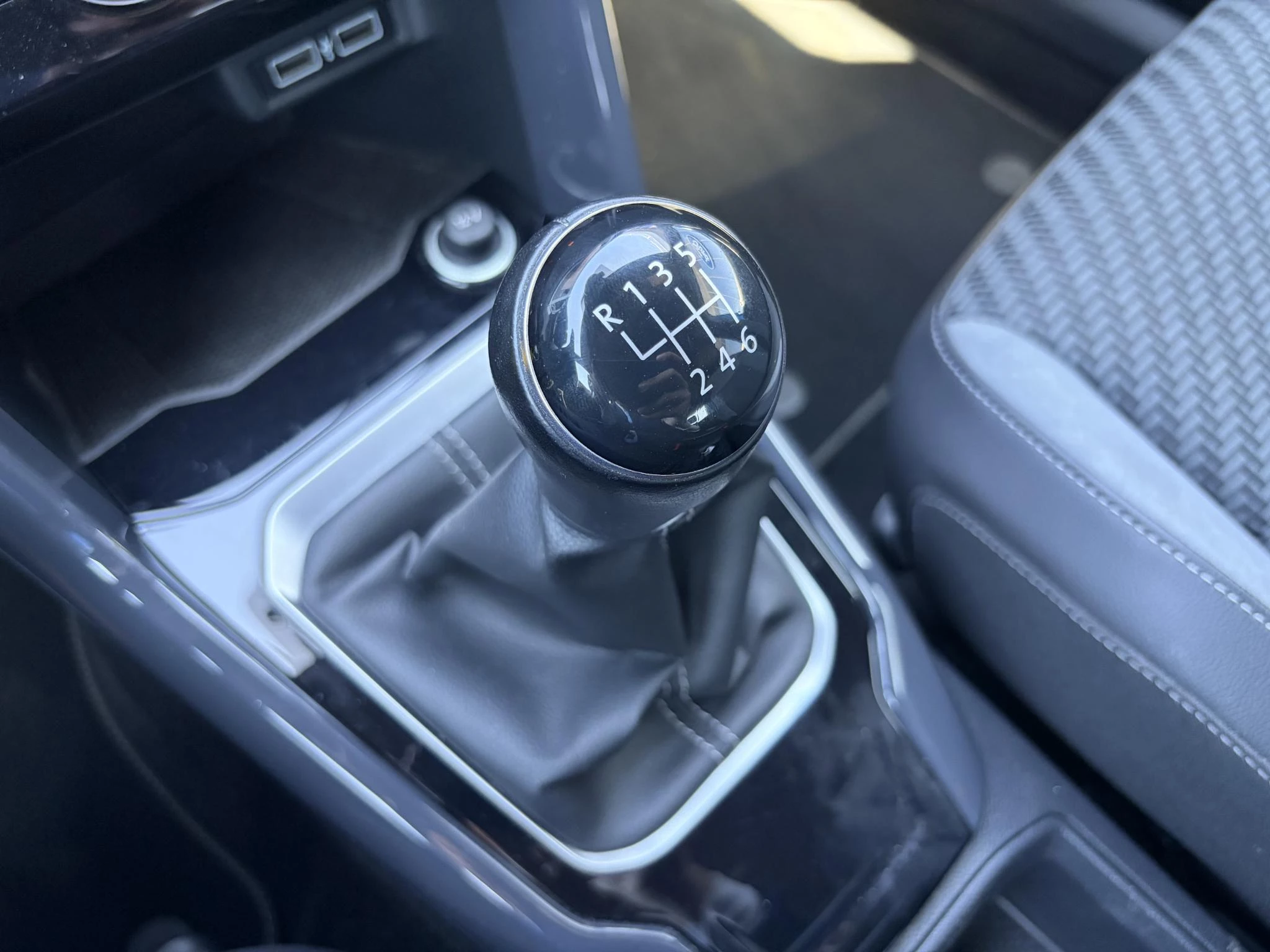 Volkswagen T-Roc 1.5 TSI Sport