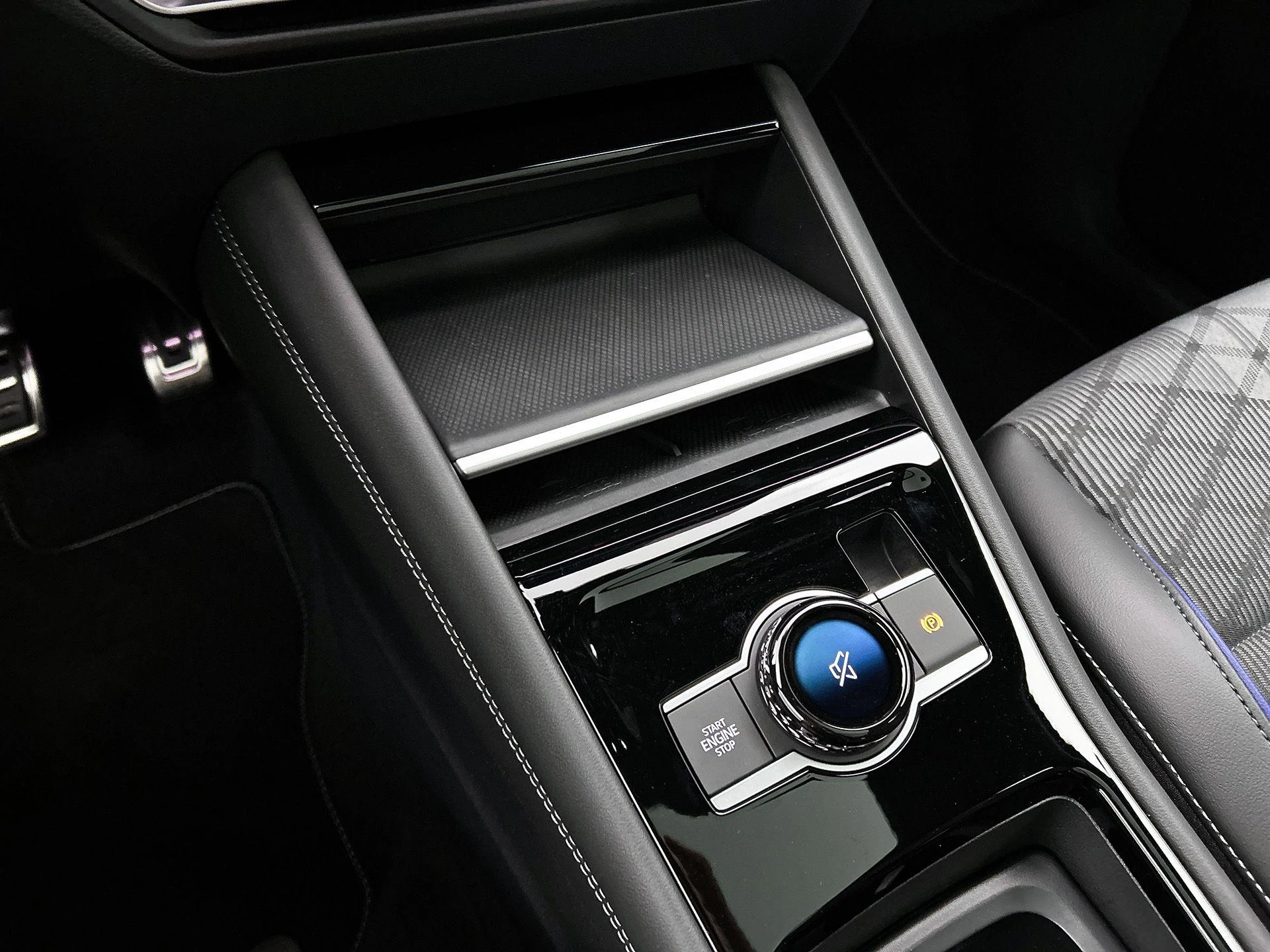 Volkswagen-Tiguan-image-40