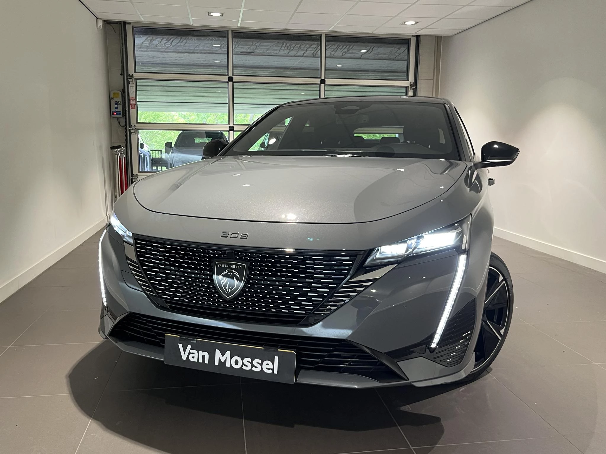 Peugeot-e-308-image-24