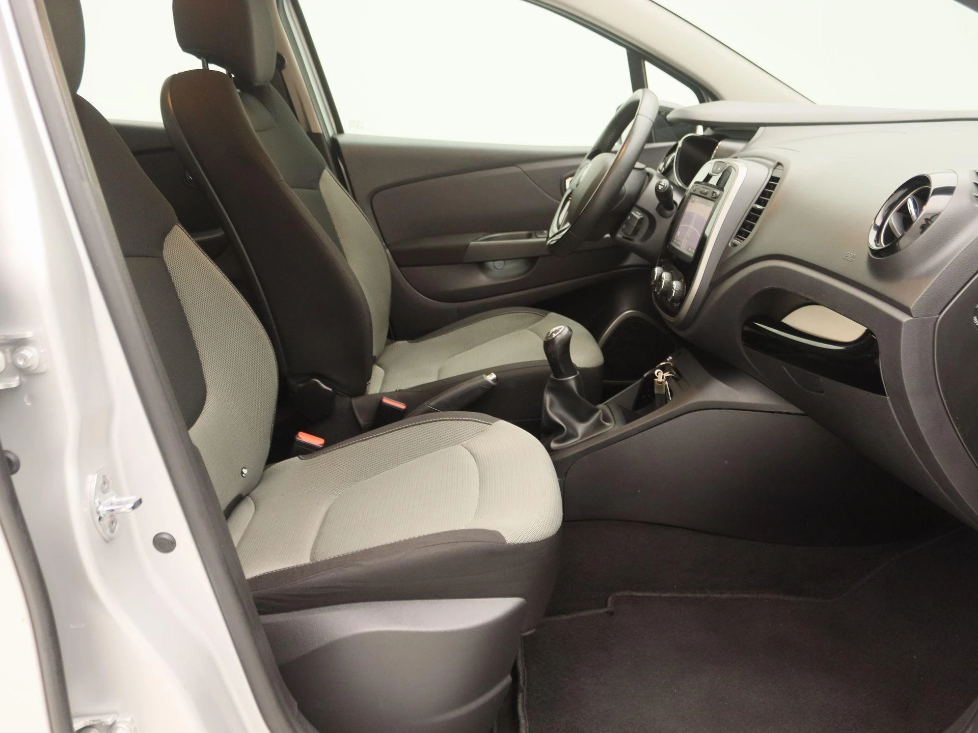 Renault-Captur-image-21
