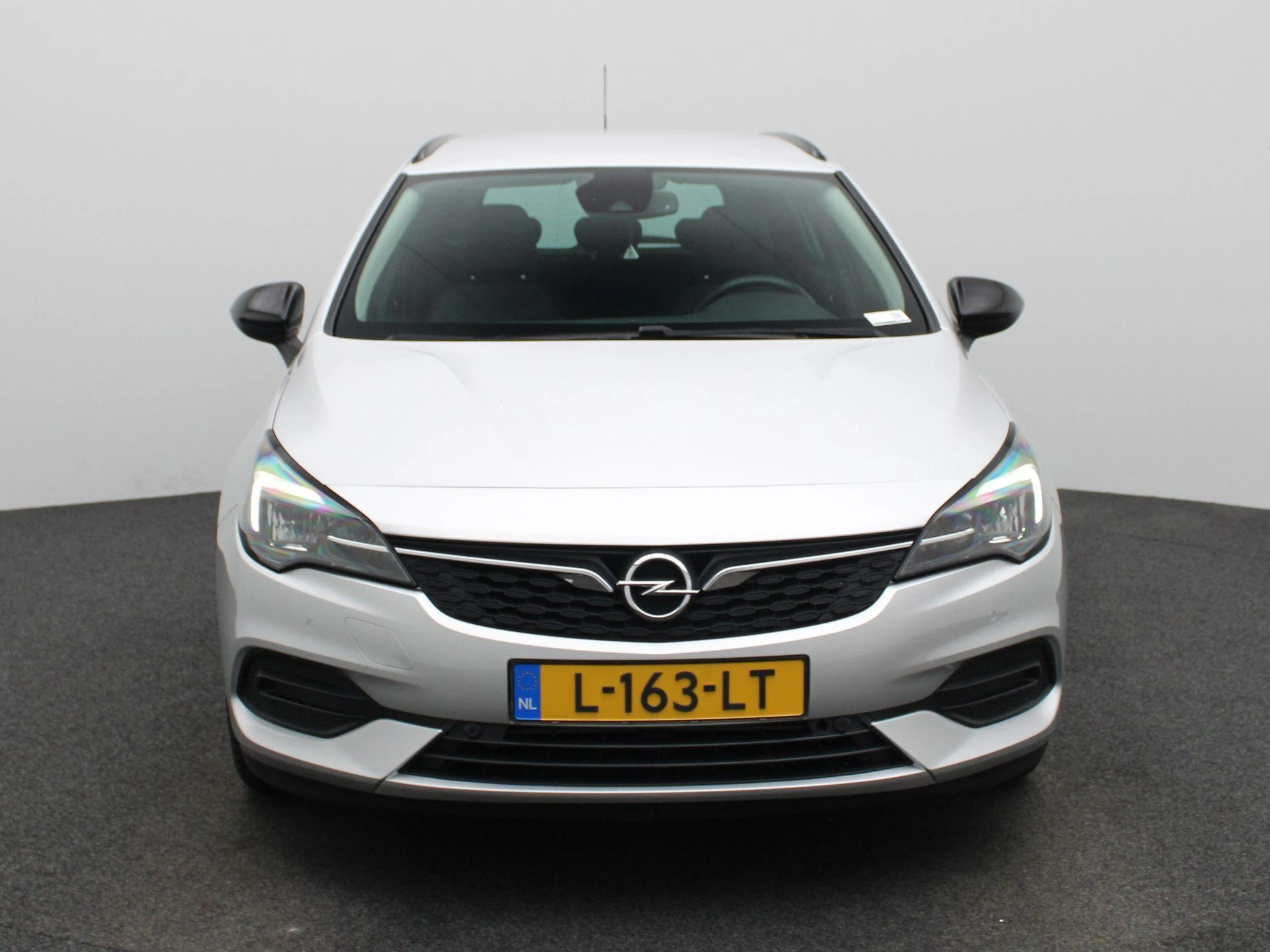 Opel-Astra-image-2
