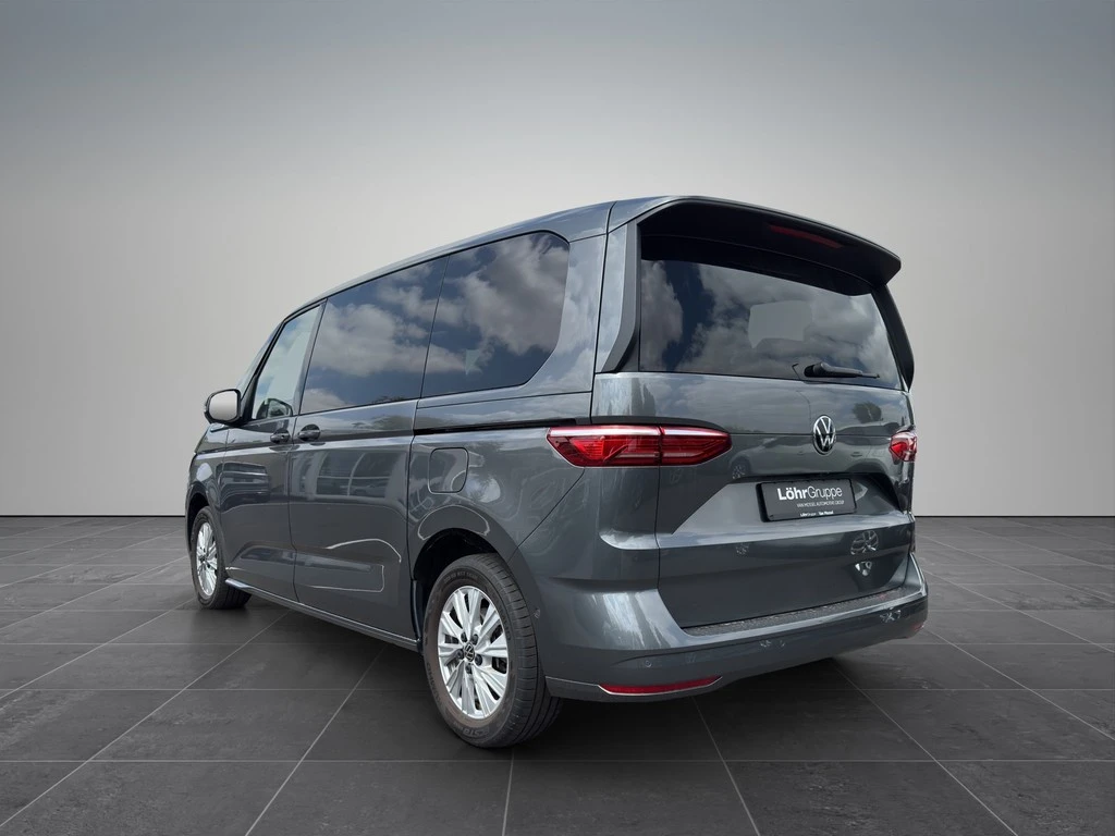 Volkswagen-Multivan-image-1