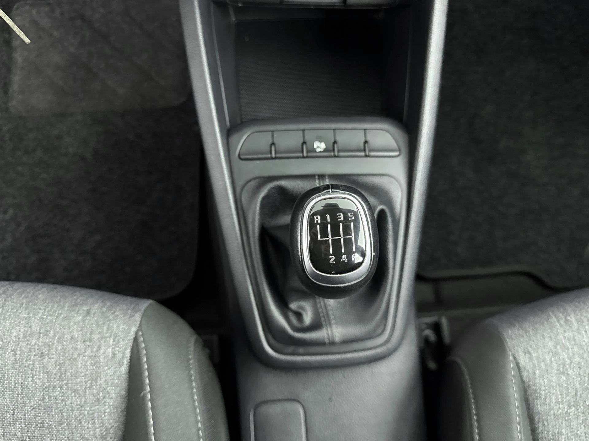 Kia-Stonic-image-14