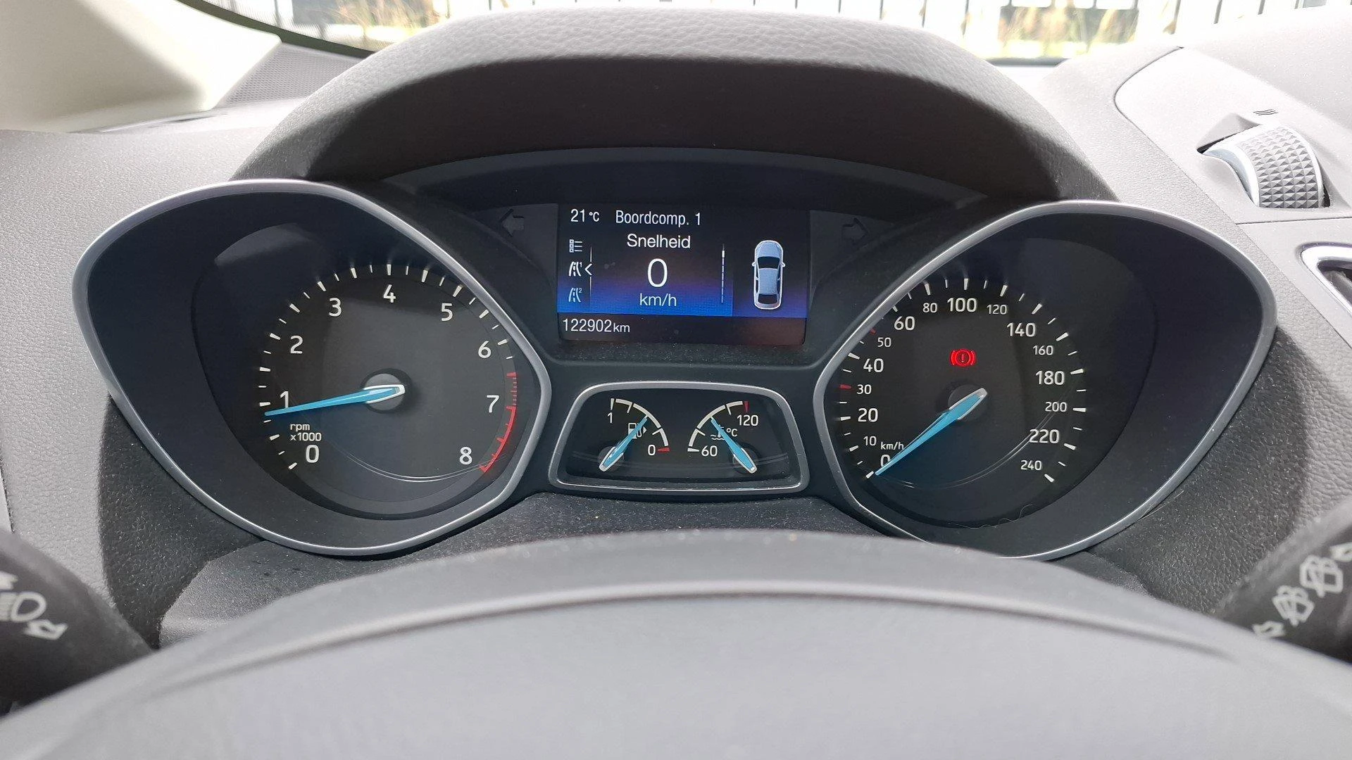 Ford-C-MAX-image-9
