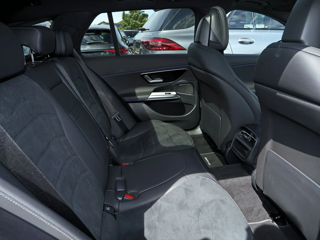Mercedes-Benz-E-Klasse 220 d-image-14