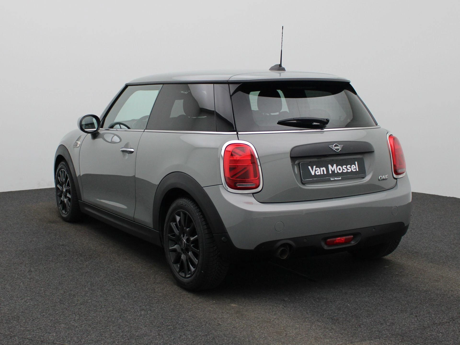 MINI-One-image-1