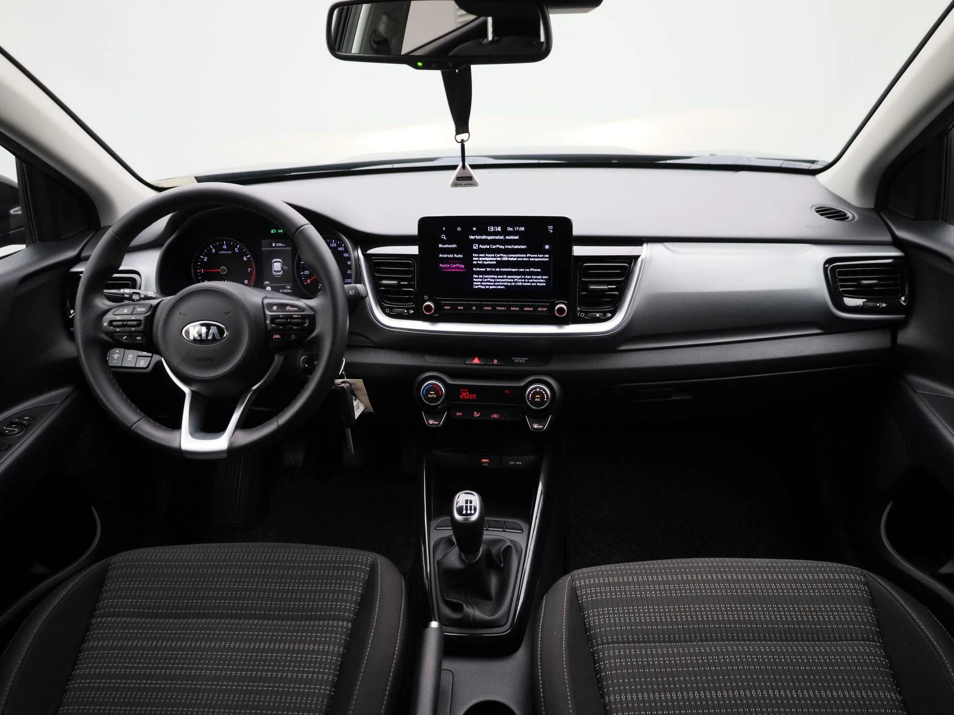Kia-Stonic-image-35