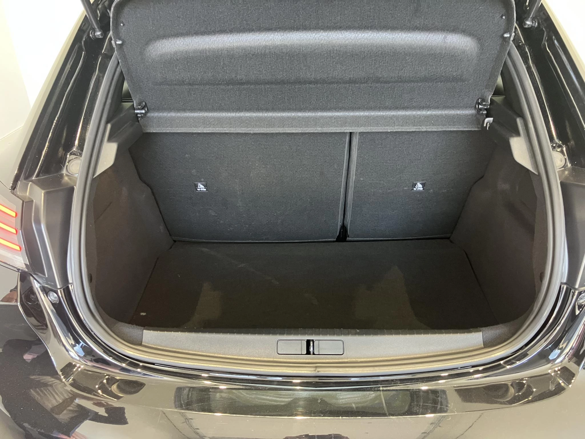 Peugeot-208-image-9