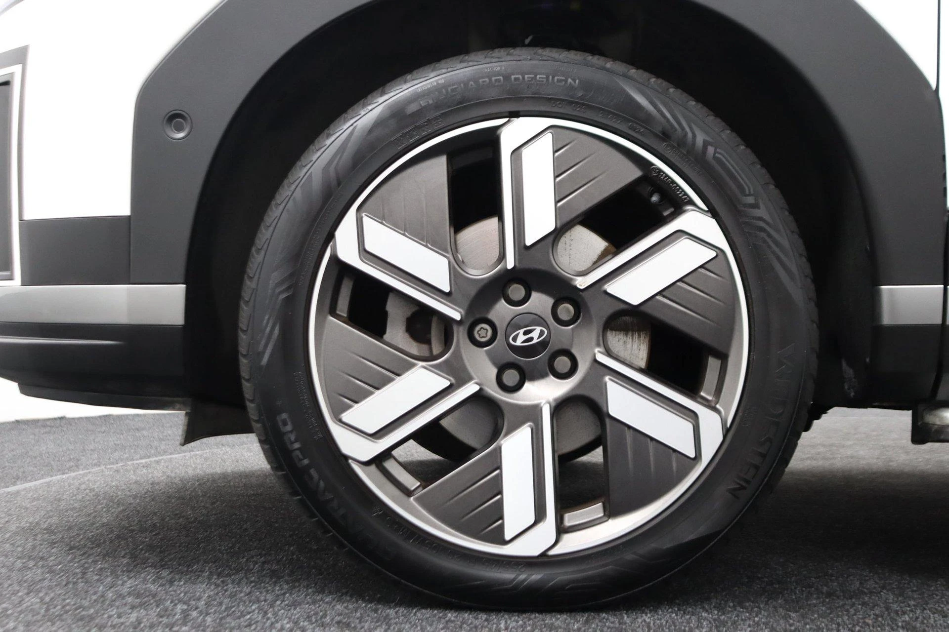 Hyundai-Santa Fe-image-34