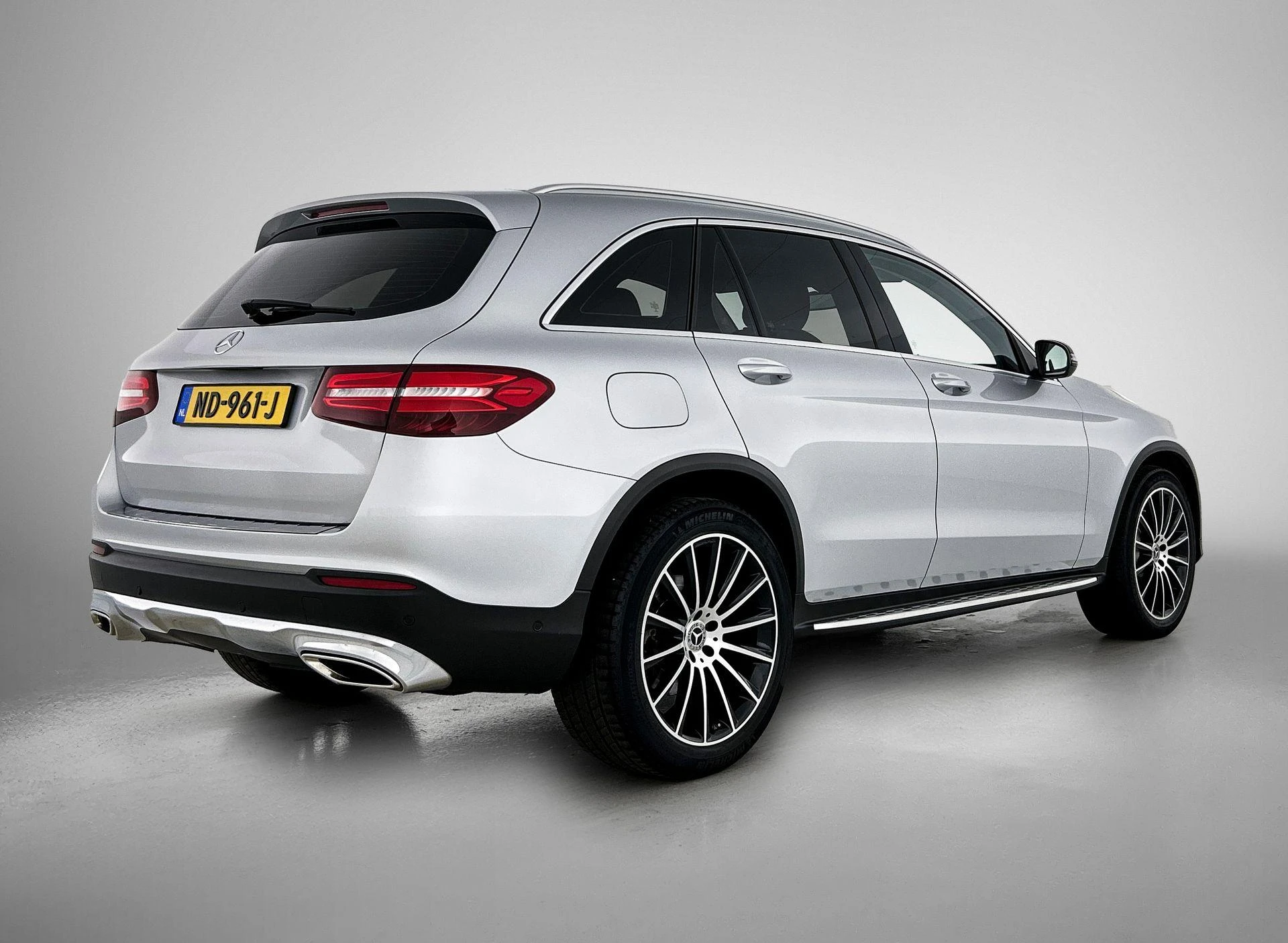 Mercedes-Benz-GLC-image-3
