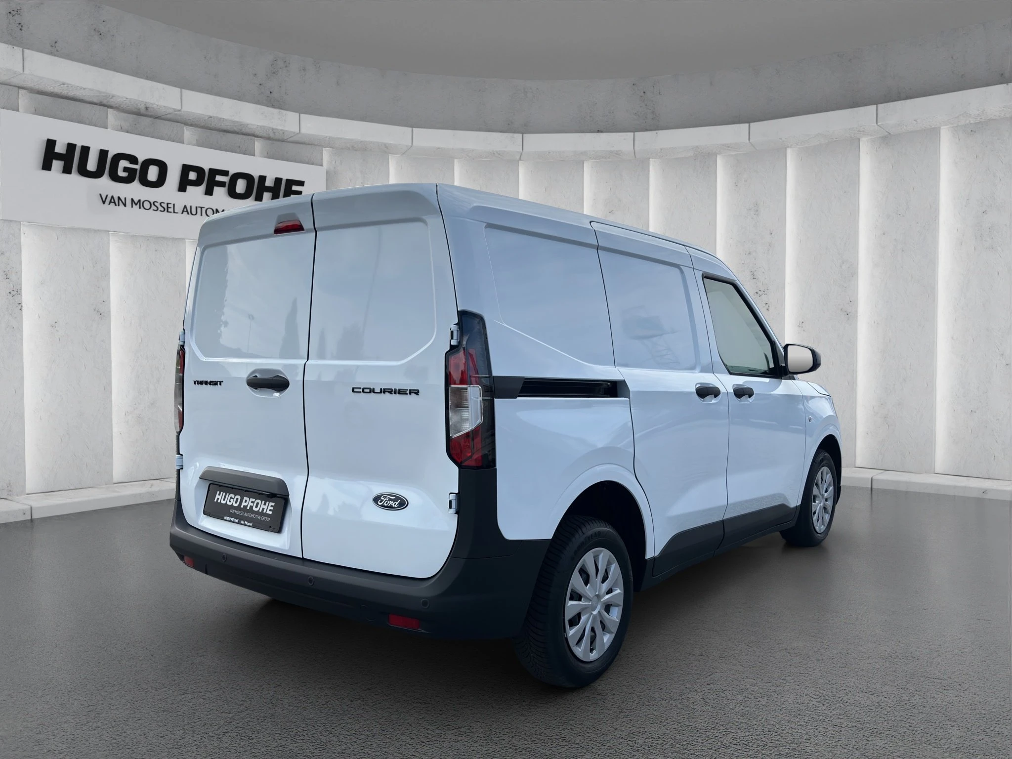 Ford-Transit Courier-image-4