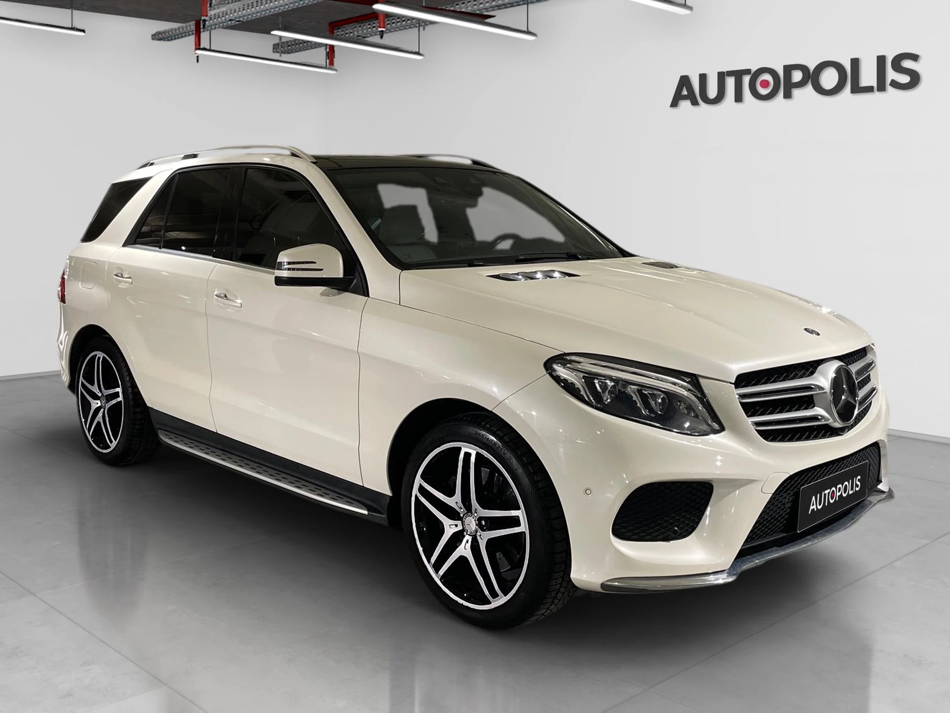 Mercedes-Benz-GLE-image-19