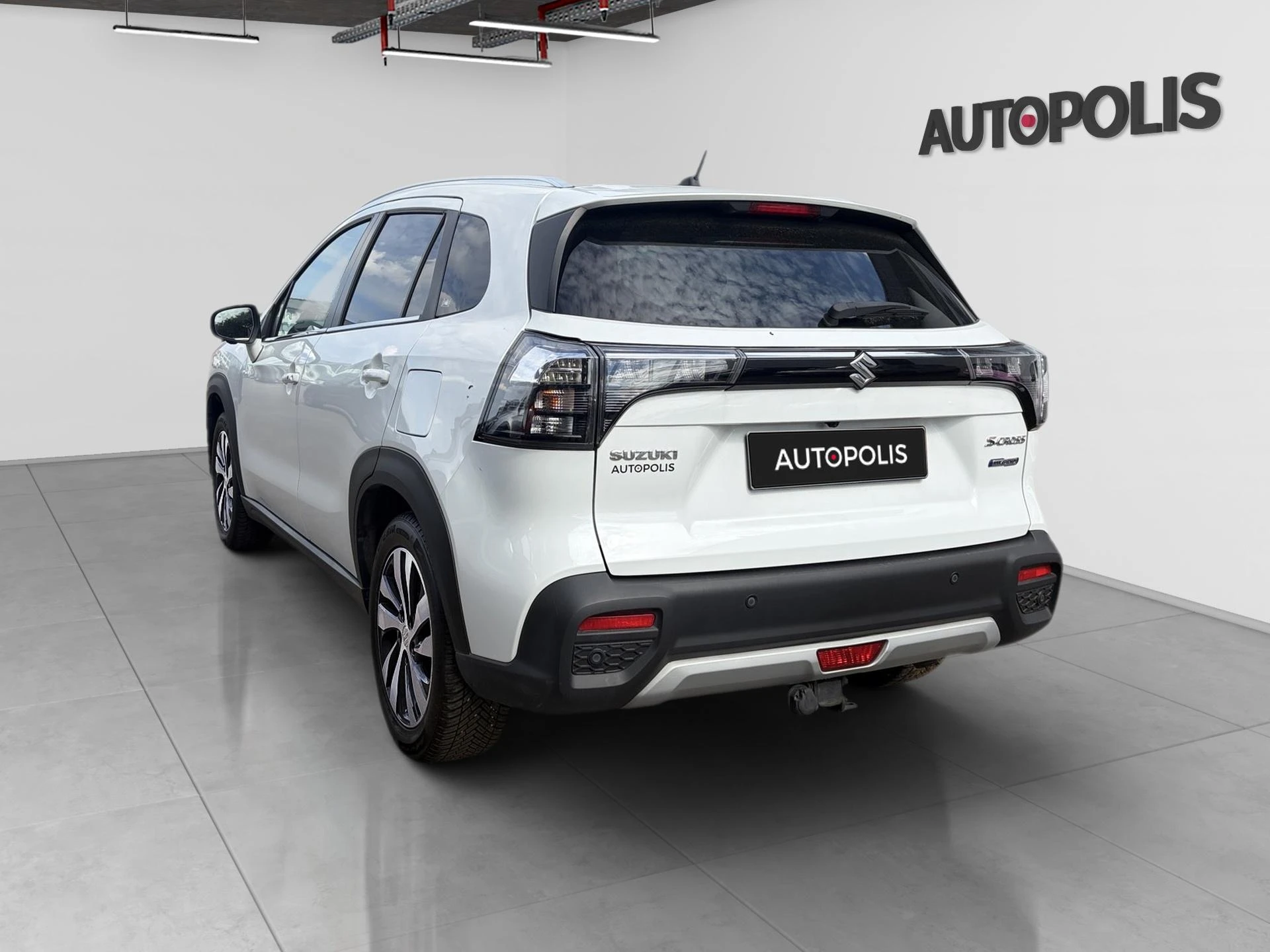 Suzuki-S-Cross-image-11