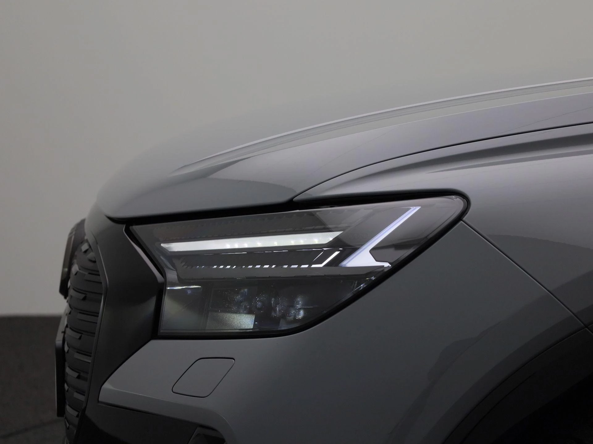Audi-Q4 e-tron-image-15
