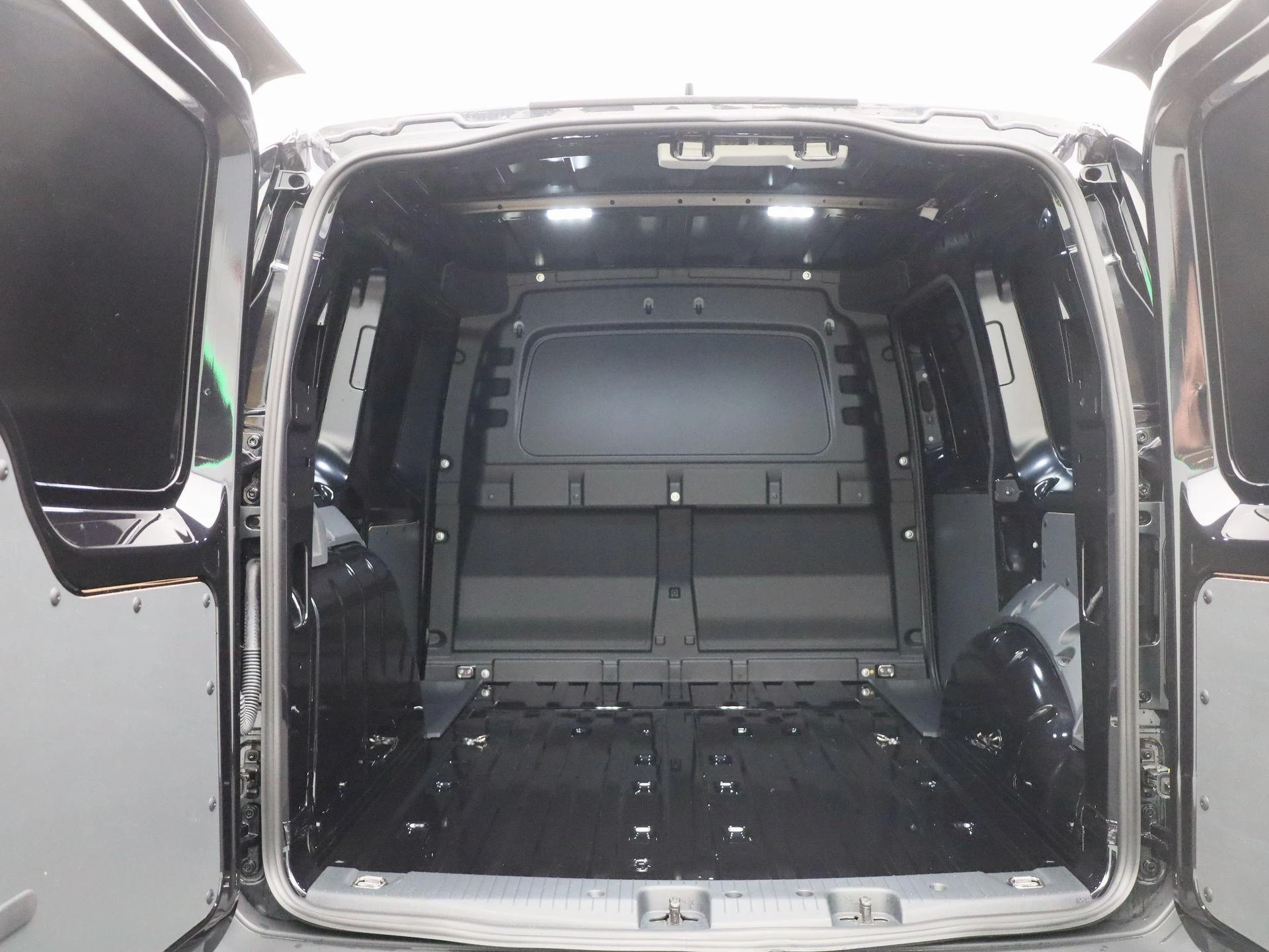 Volkswagen-Caddy-image-14