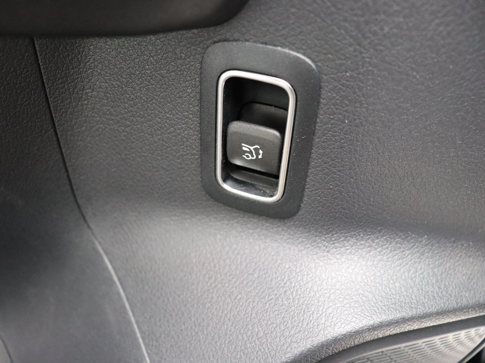 Mercedes-Benz EQA 250 Business Line