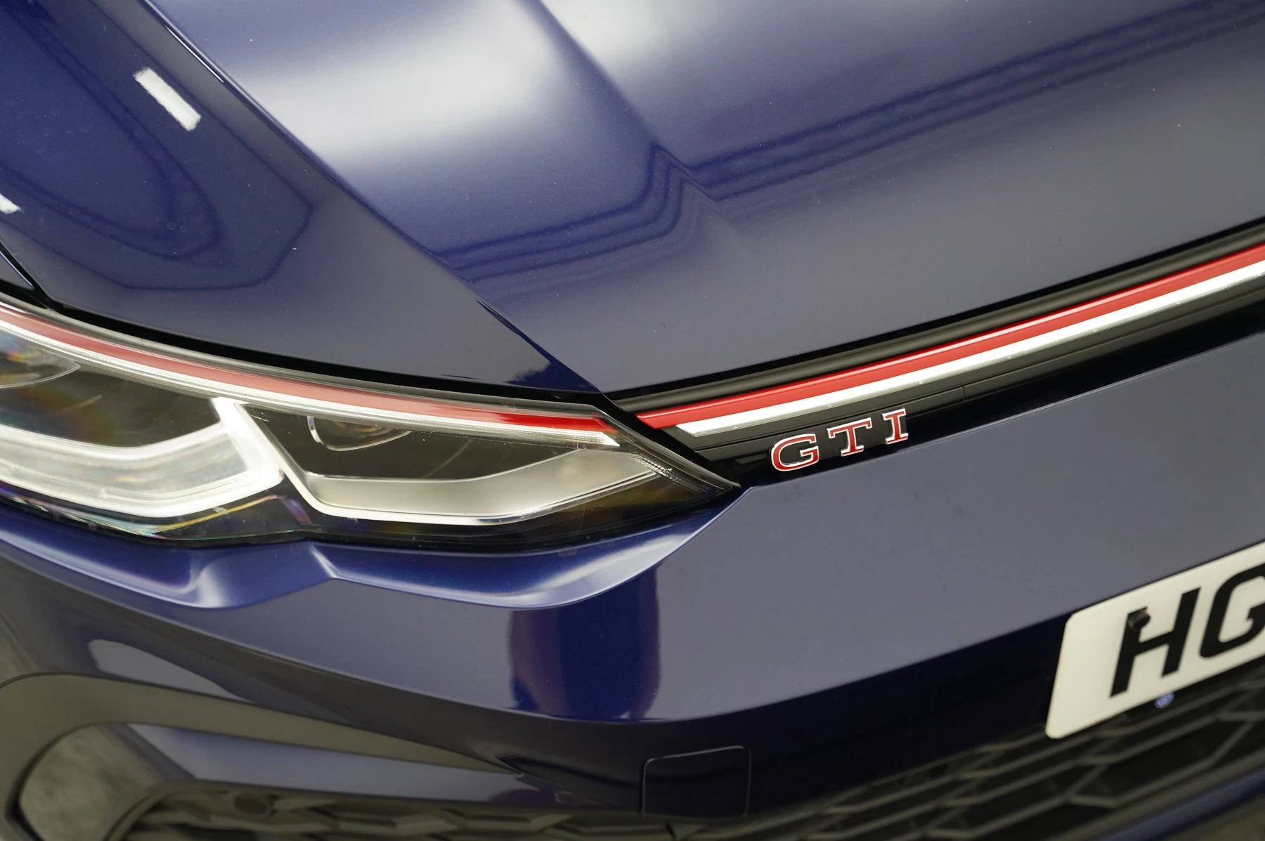 Volkswagen-Golf-image-31