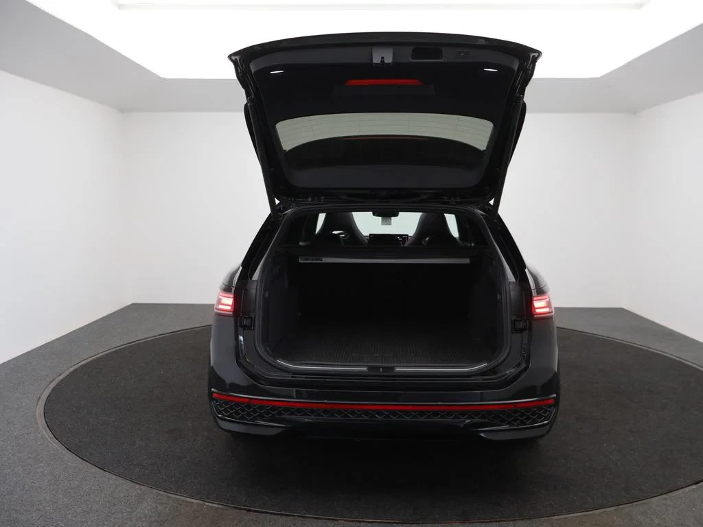 Volkswagen-Passat-image-19