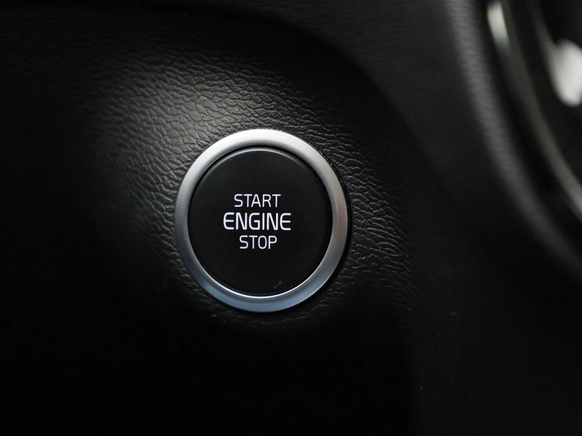 Volvo-XC40-image-25