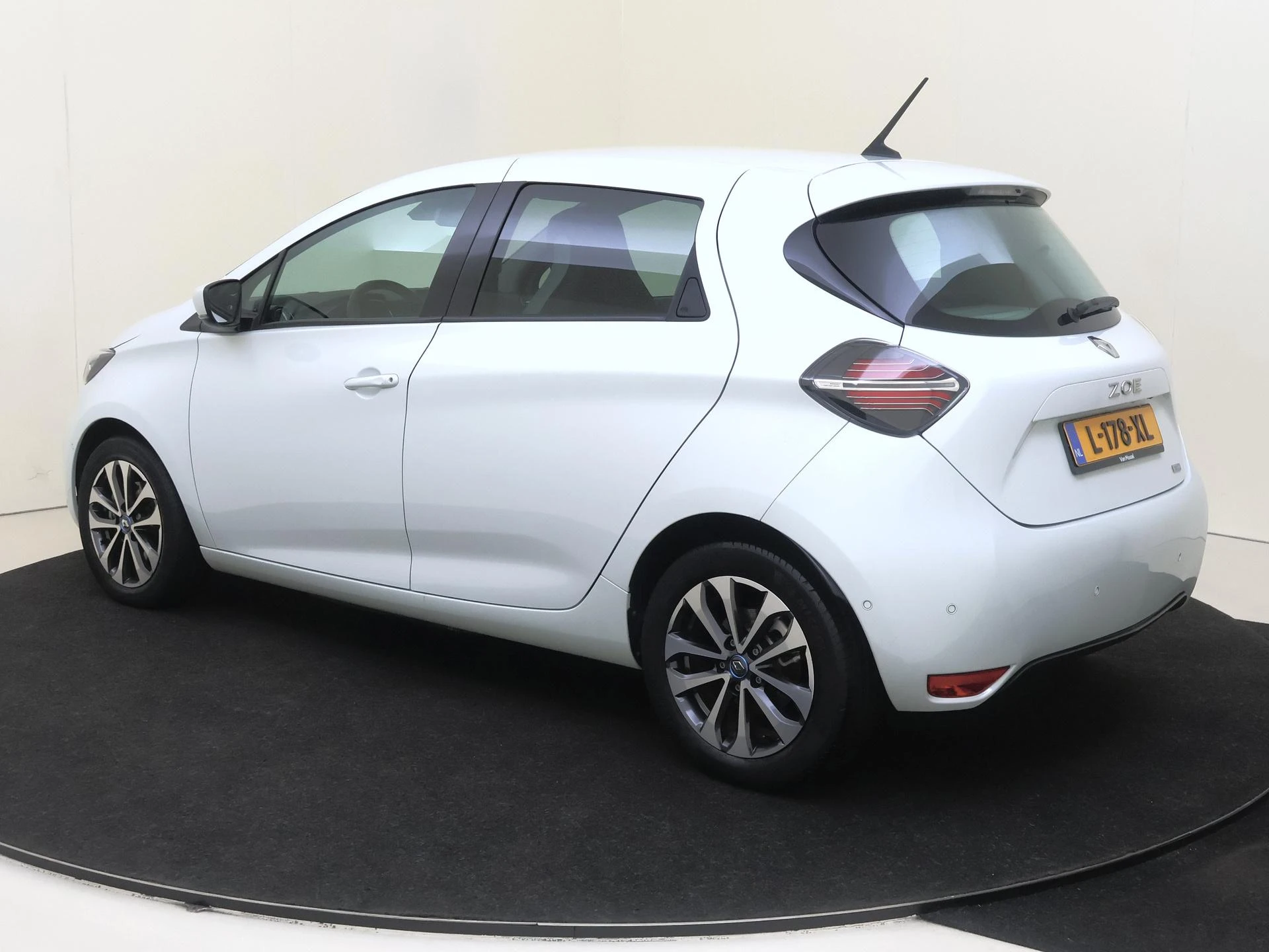Renault-ZOE-image-2