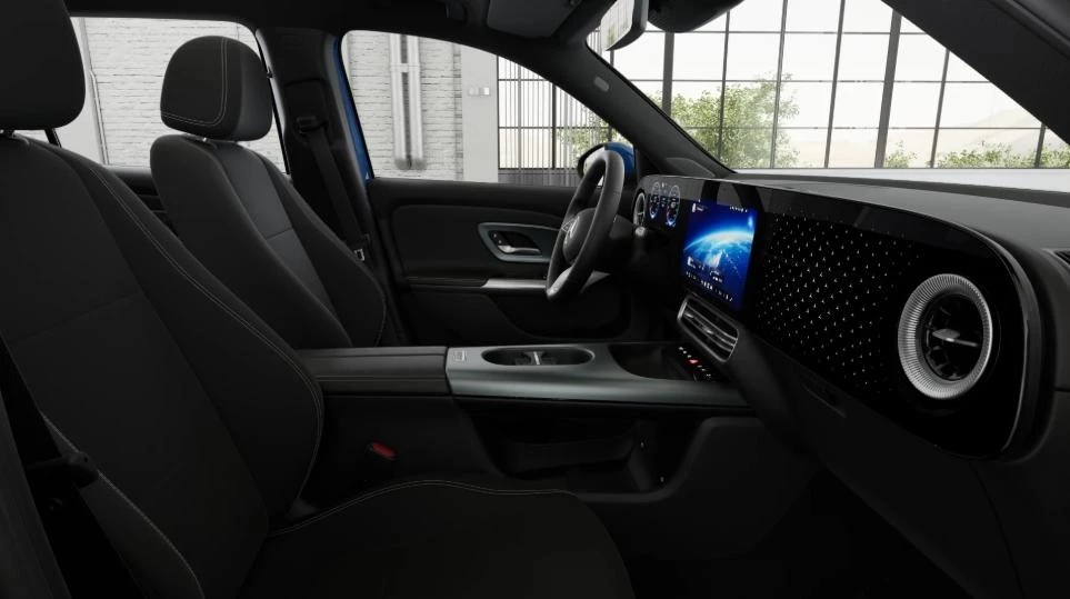 Mercedes-Benz-GLB-image-11