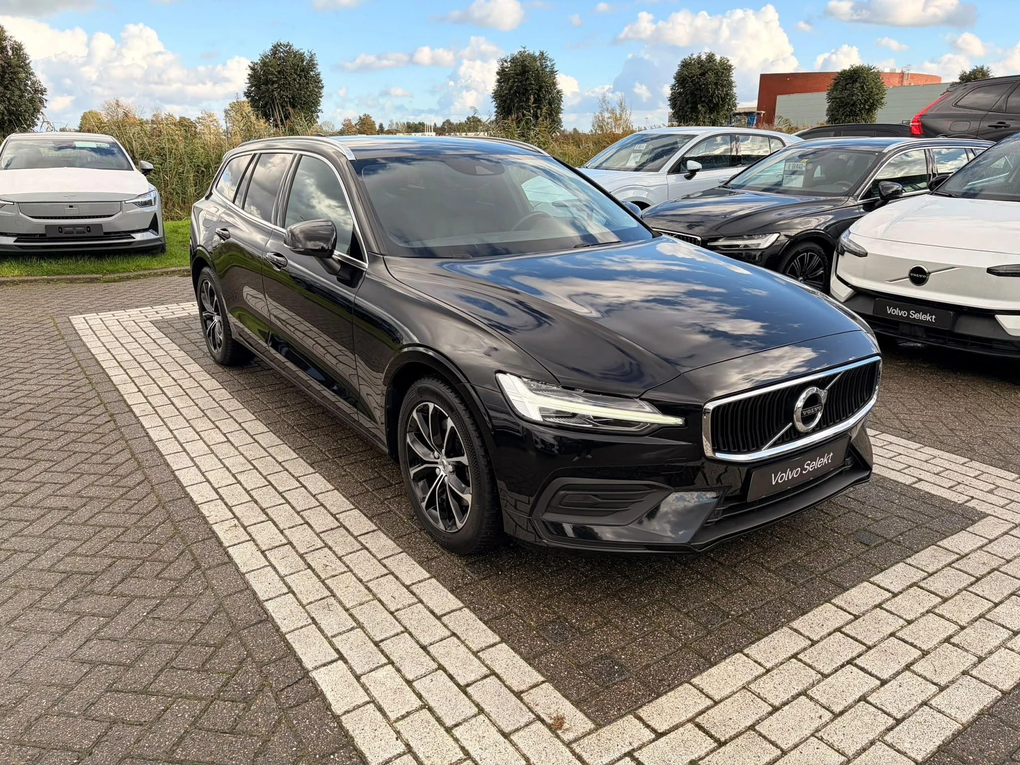 Volvo-V60-image-6