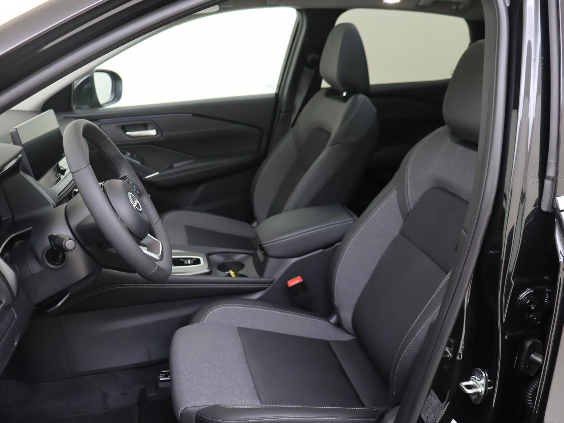 Nissan-QASHQAI-image-14