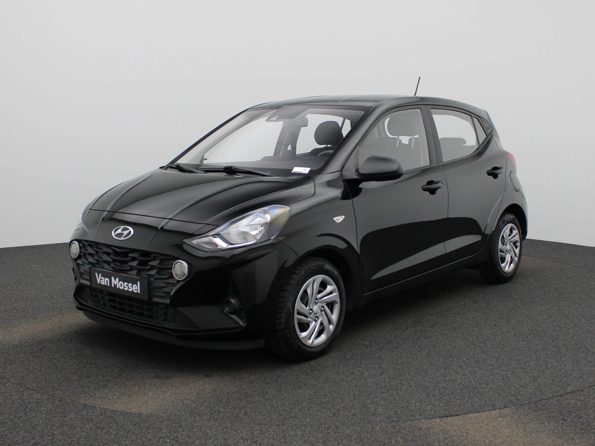 Hyundai-i10-image-0