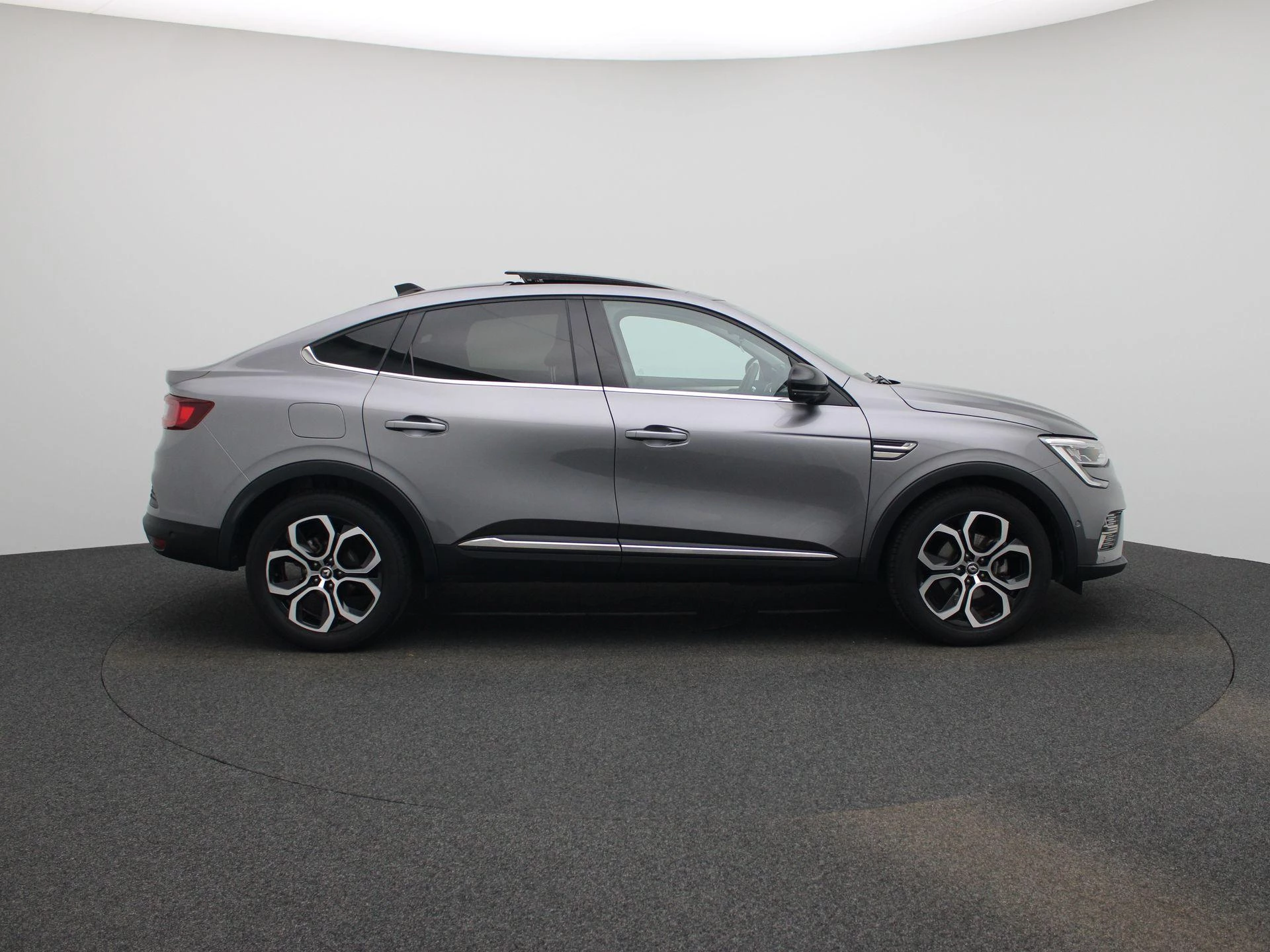 Renault-Arkana-image-5