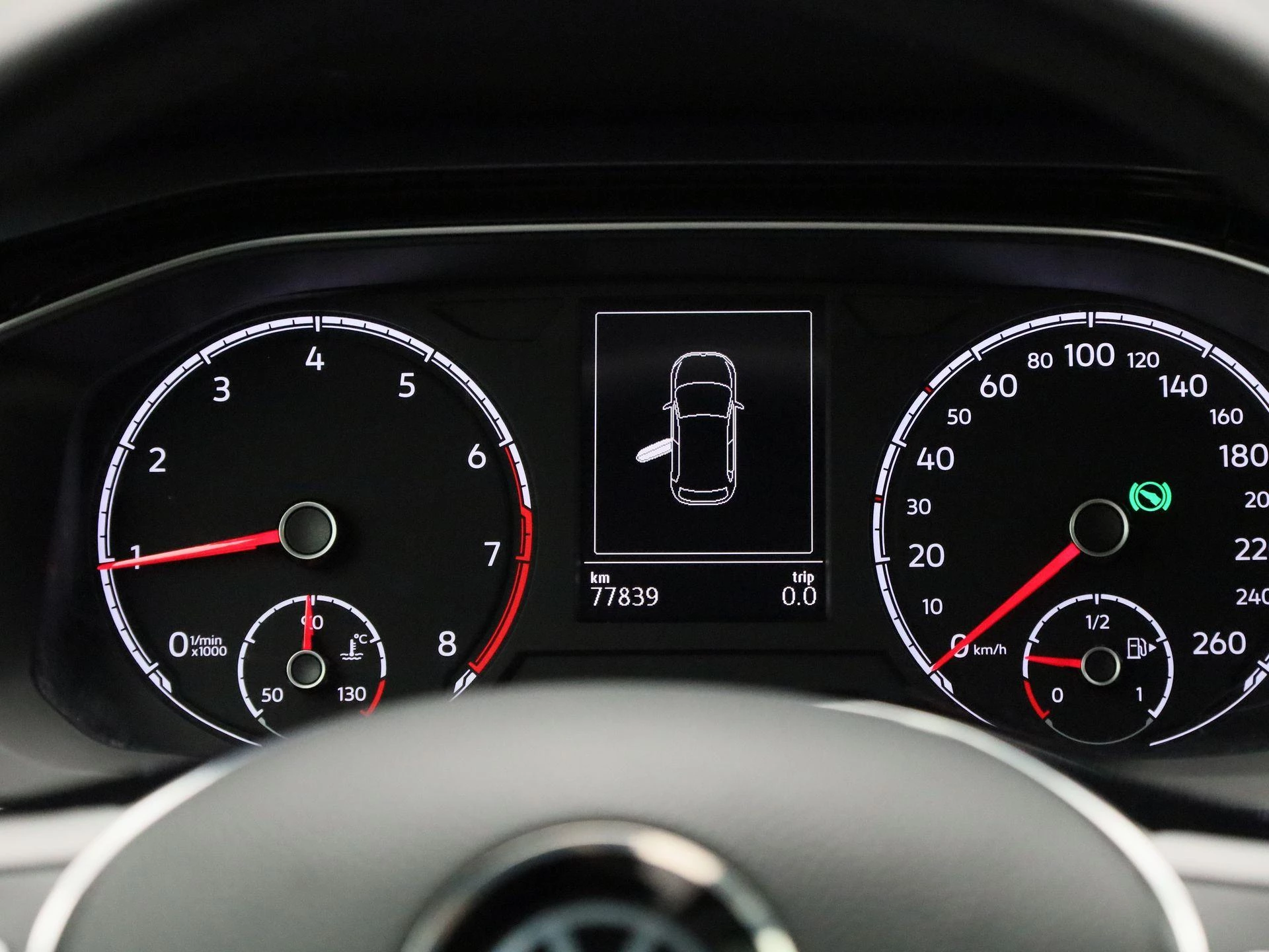 Volkswagen-Polo-image-7