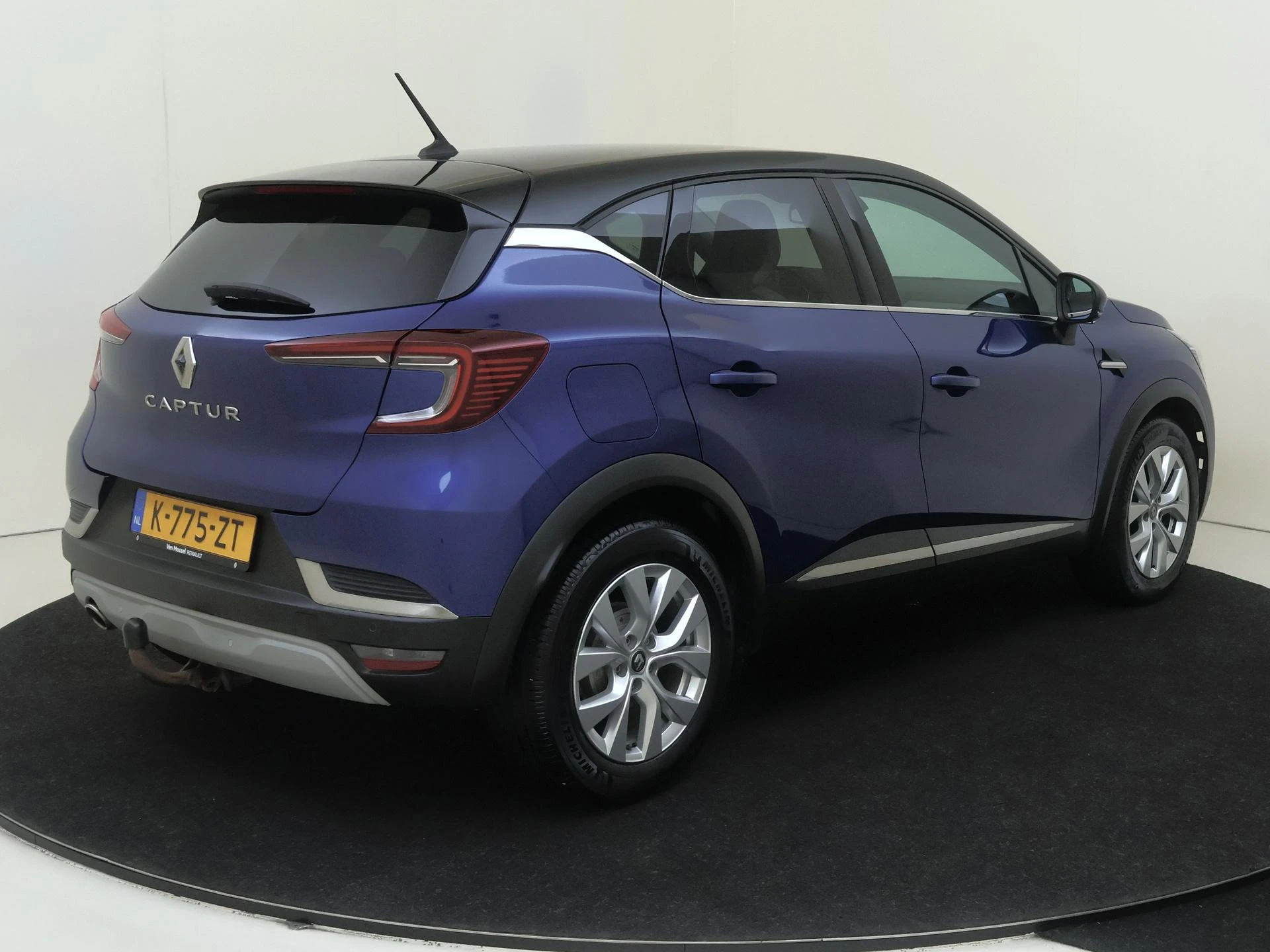 Renault-Captur-image-3