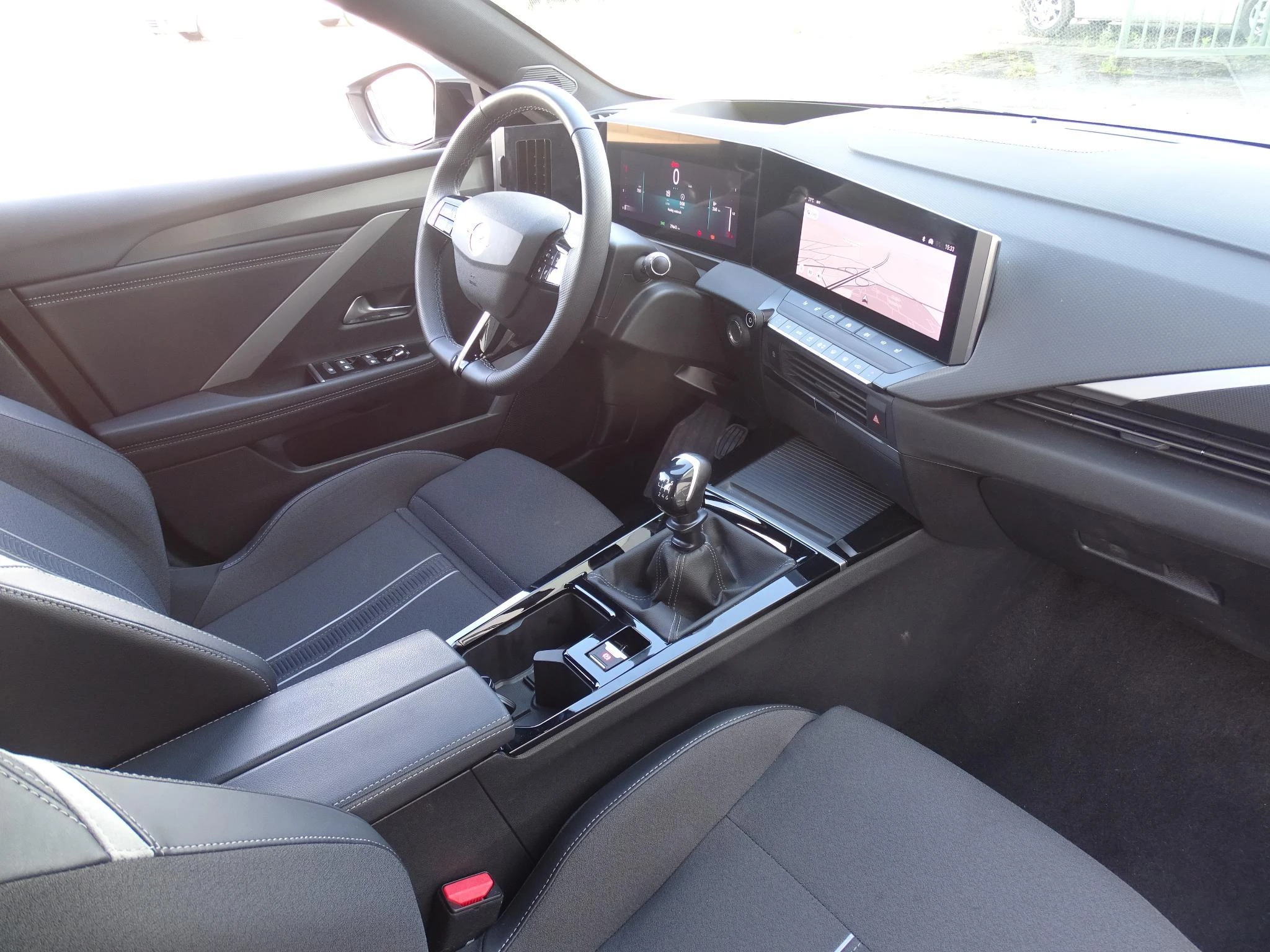 Opel-Astra-image-13