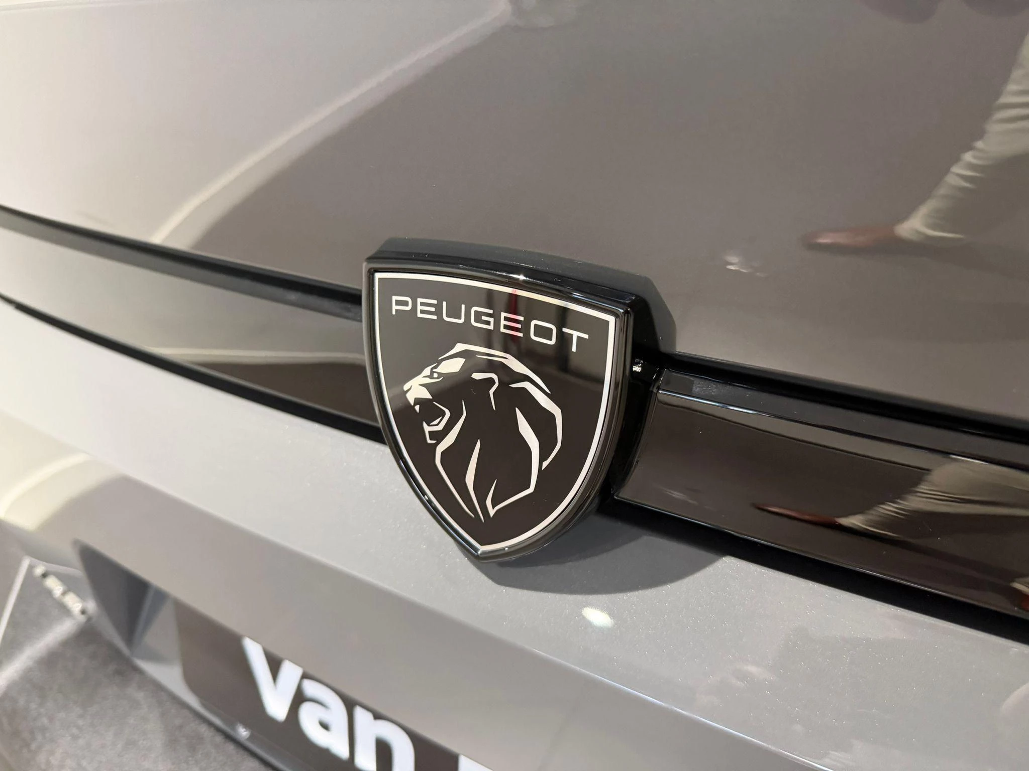 Peugeot-408-image-27